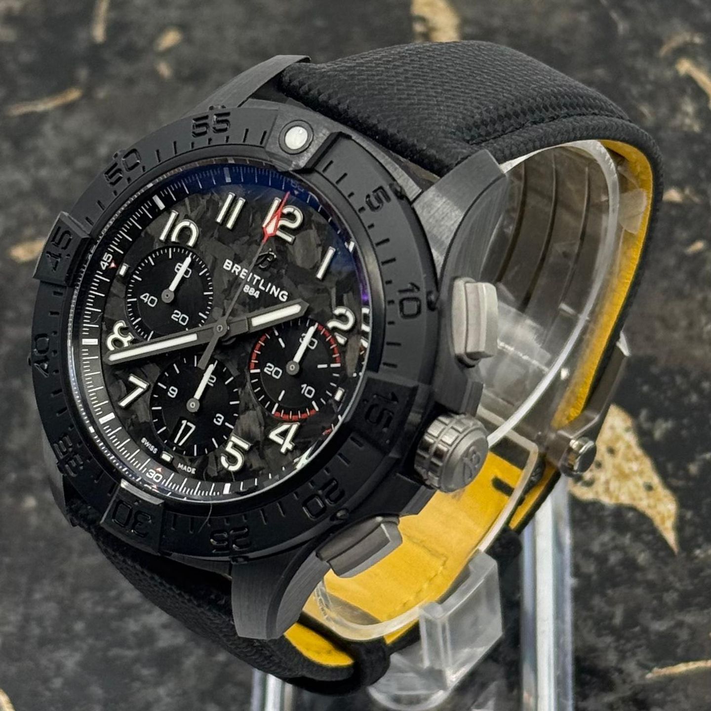 Breitling Avenger SB0147101B1X1 (2025) - Zwart wijzerplaat 44mm Keramiek (4/8)