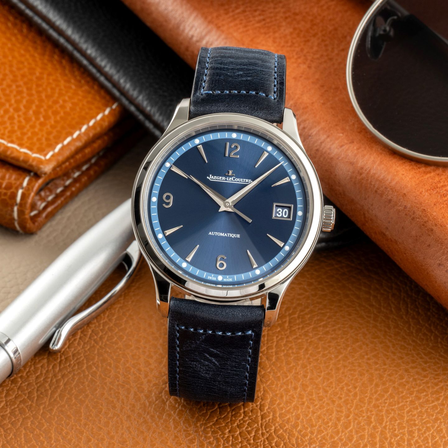 Jaeger-LeCoultre Master Control Date Q4018480 (Onbekend (willekeurig serienummer)) - Blauw wijzerplaat 40mm Staal (1/8)