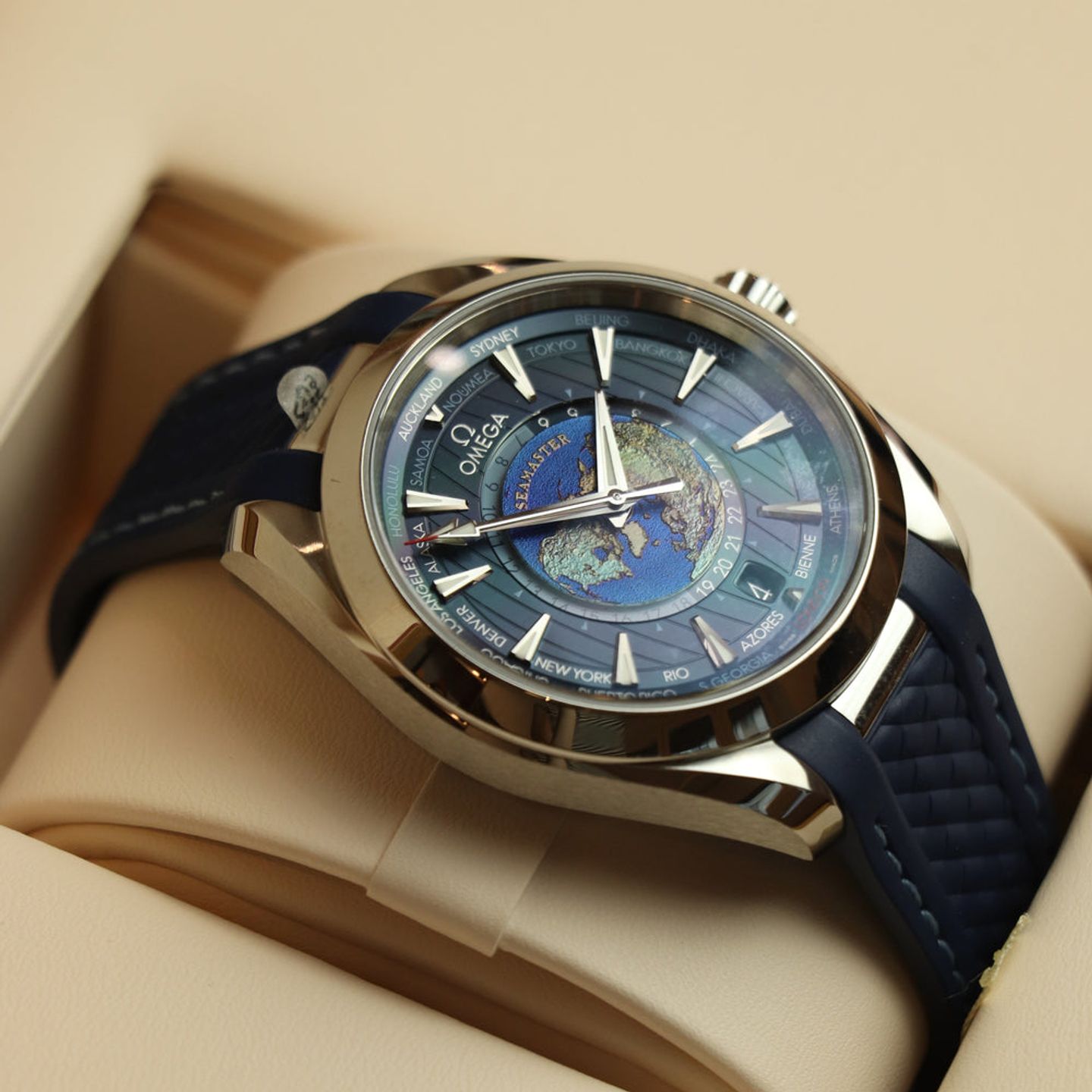 Omega Seamaster Aqua Terra 220.12.43.22.03.001 - (1/2)