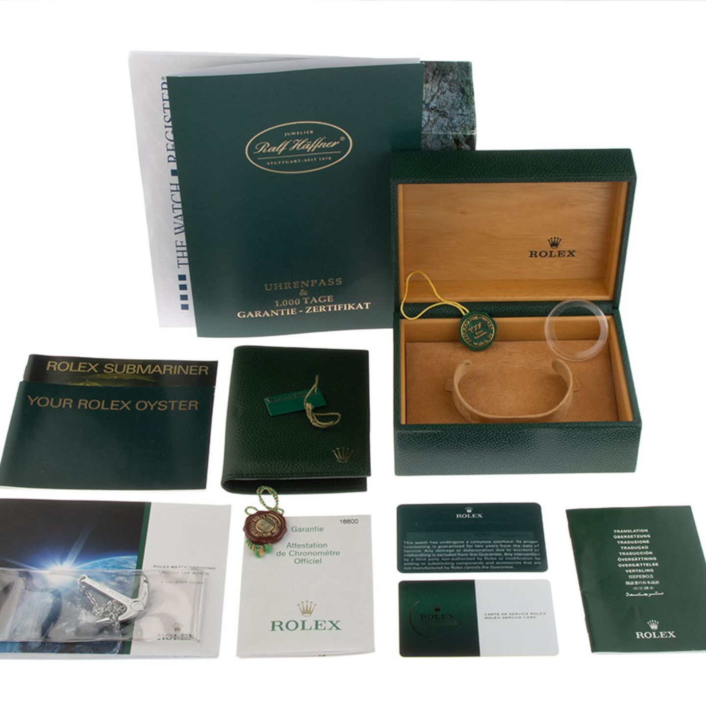 Rolex Sea-Dweller 4000 16600 (2002) - Black dial 40 mm Steel case (2/8)