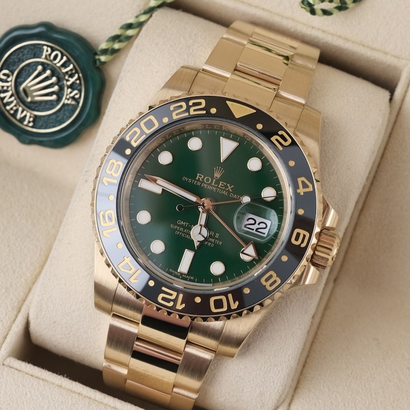 Rolex GMT-Master II 116718LN - (2/8)