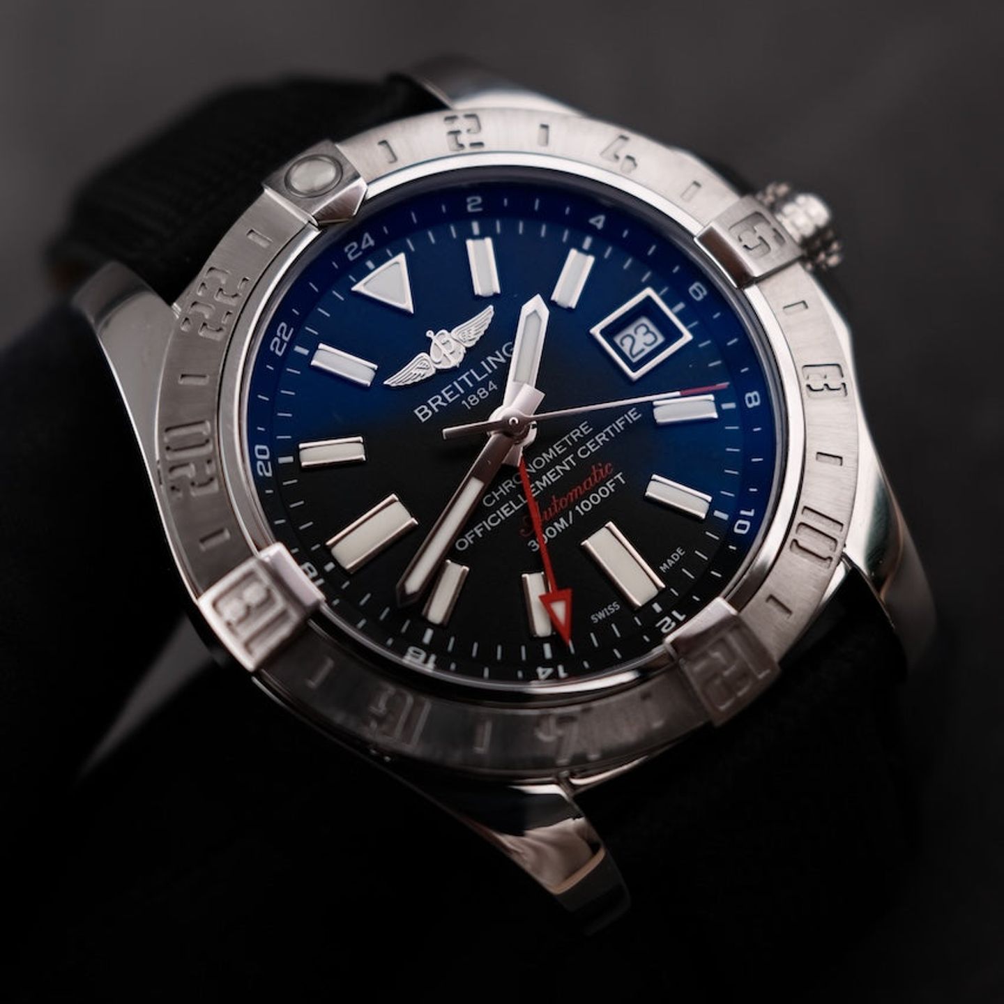 Breitling Avenger II GMT A3239011/BC35 - (2/8)