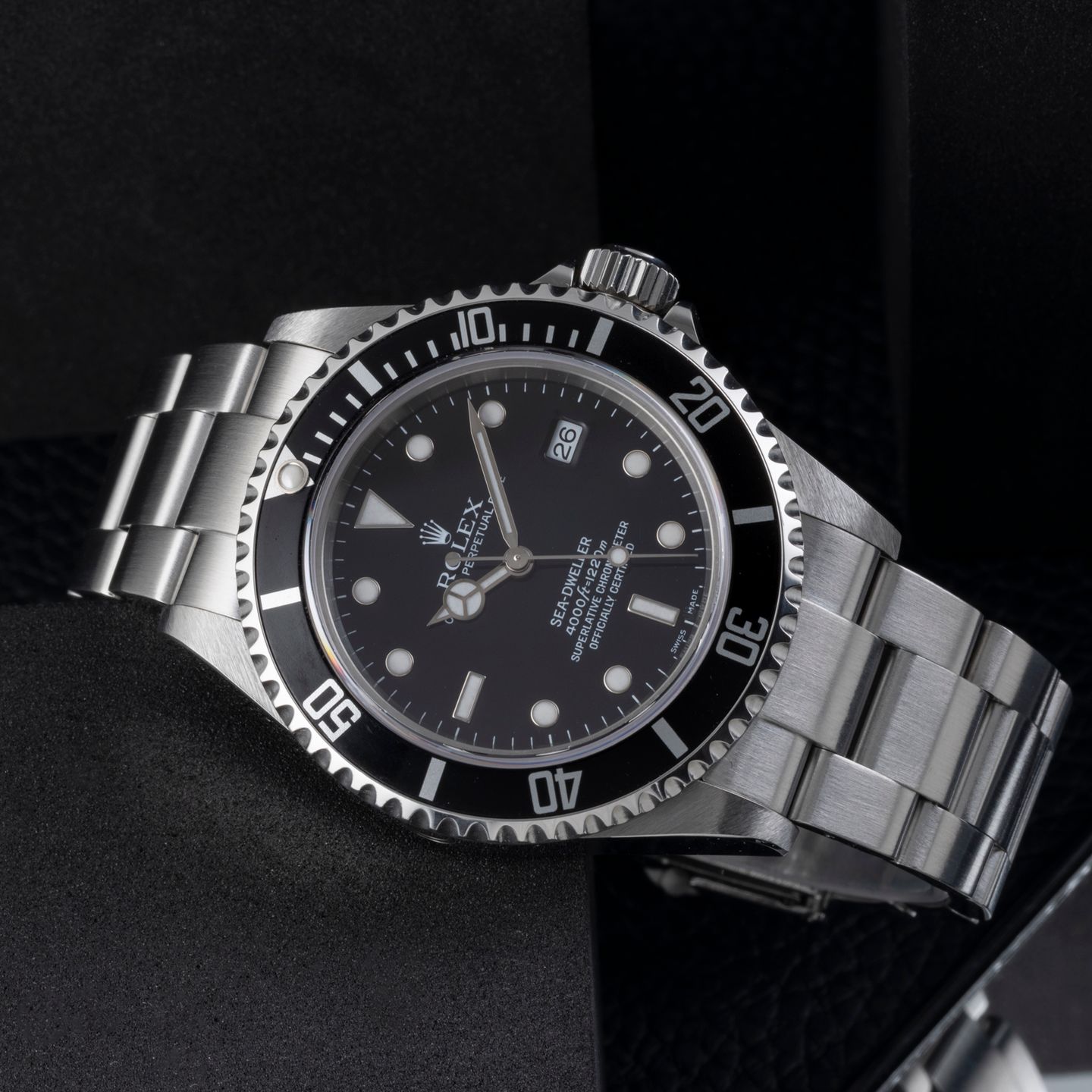 Rolex Sea-Dweller 4000 16600 - (2/8)
