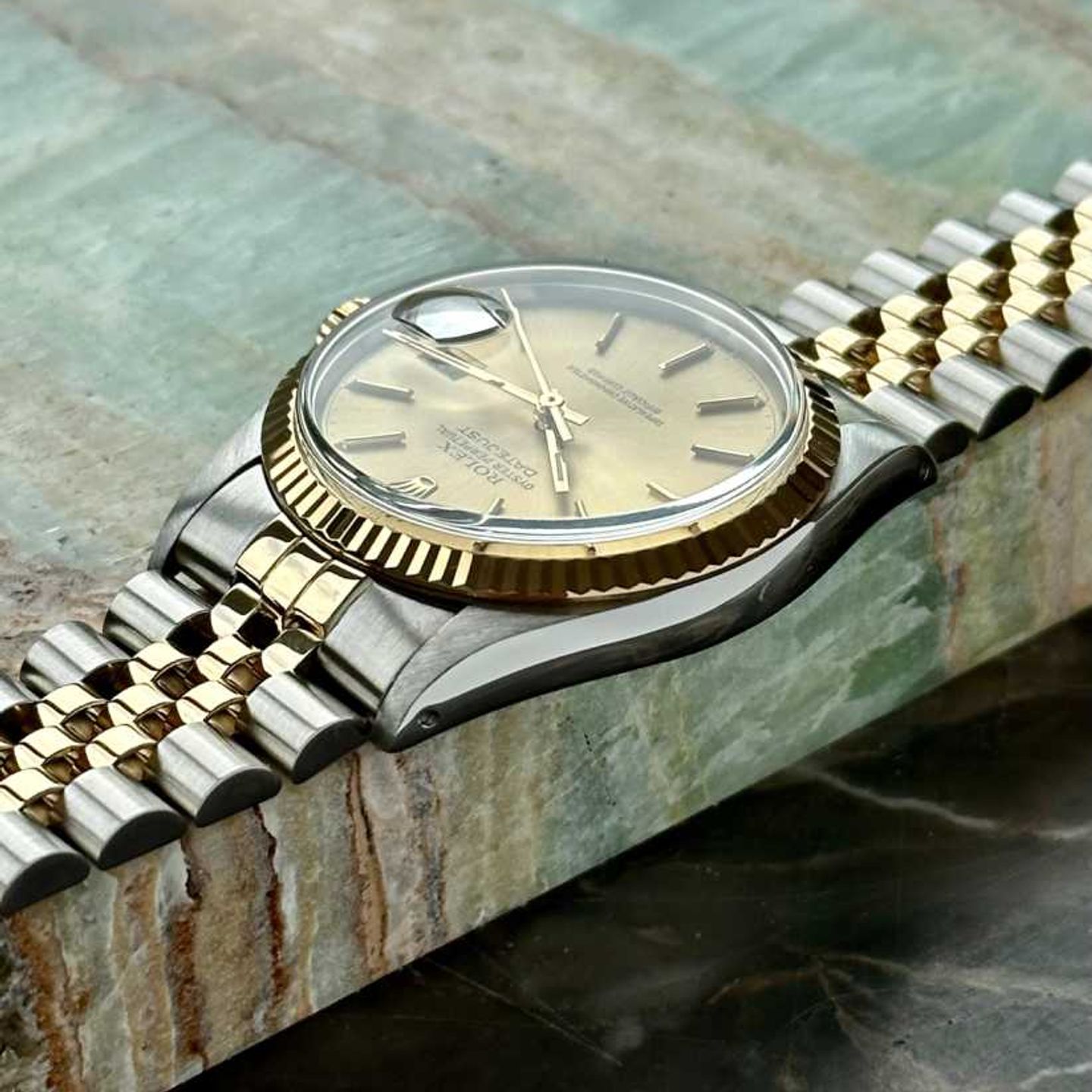 Rolex Datejust 36 16013 (1986) - Gold dial 36 mm Gold/Steel case (8/8)