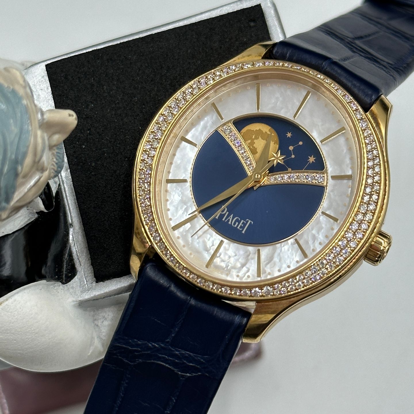 Piaget Limelight G0A44123 (2024) - Pearl dial Unknown Rose Gold case (1/8)