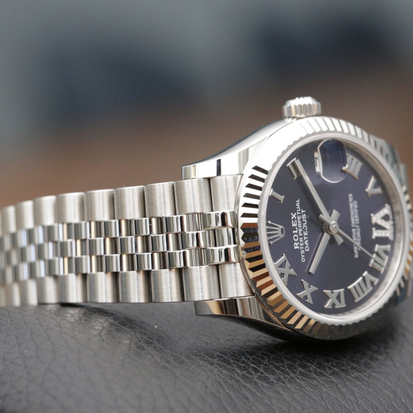 Rolex Datejust 31 278274 (2024) - Purple dial 31 mm Steel case (3/8)