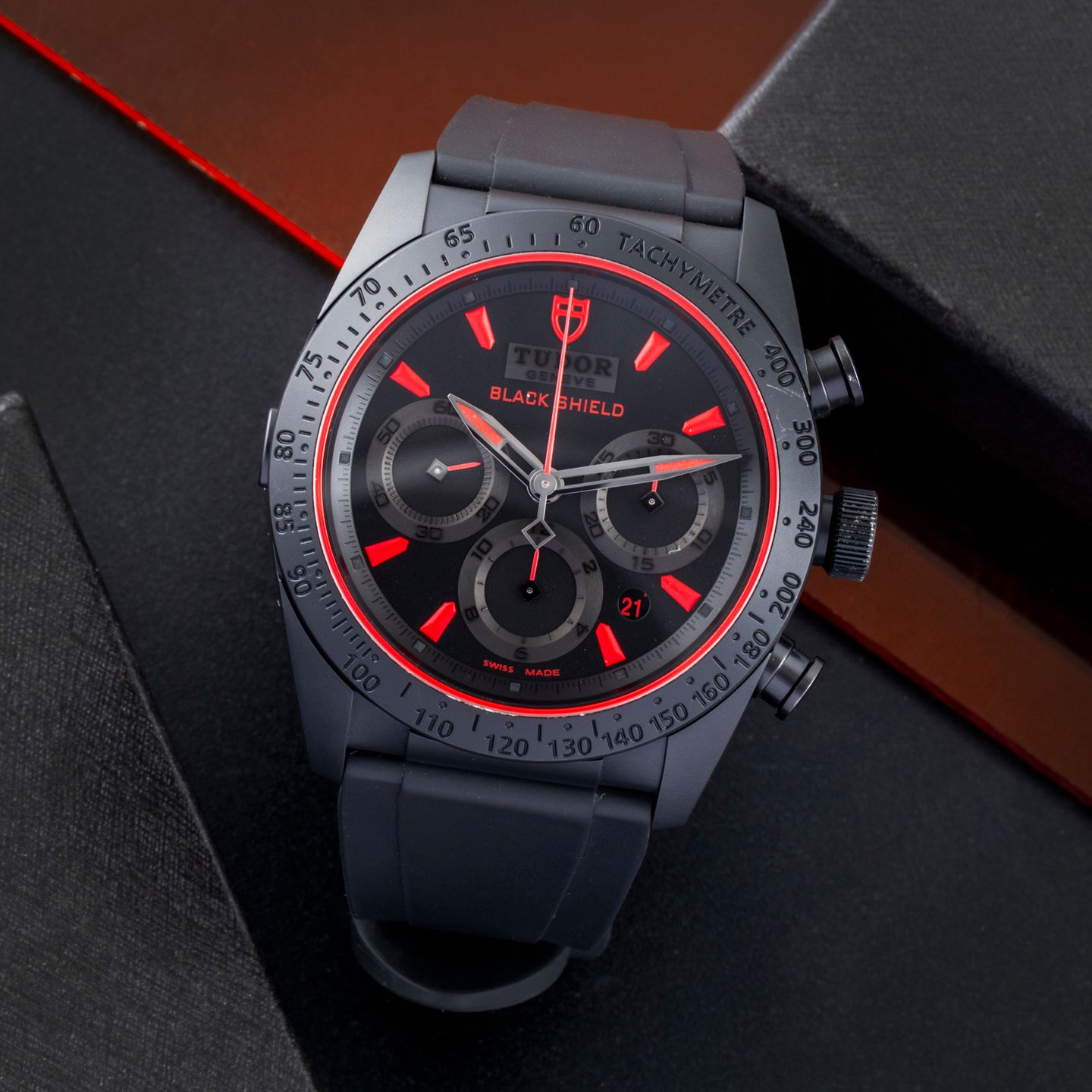 Tudor Fastrider Black Shield 42000CR - (1/8)