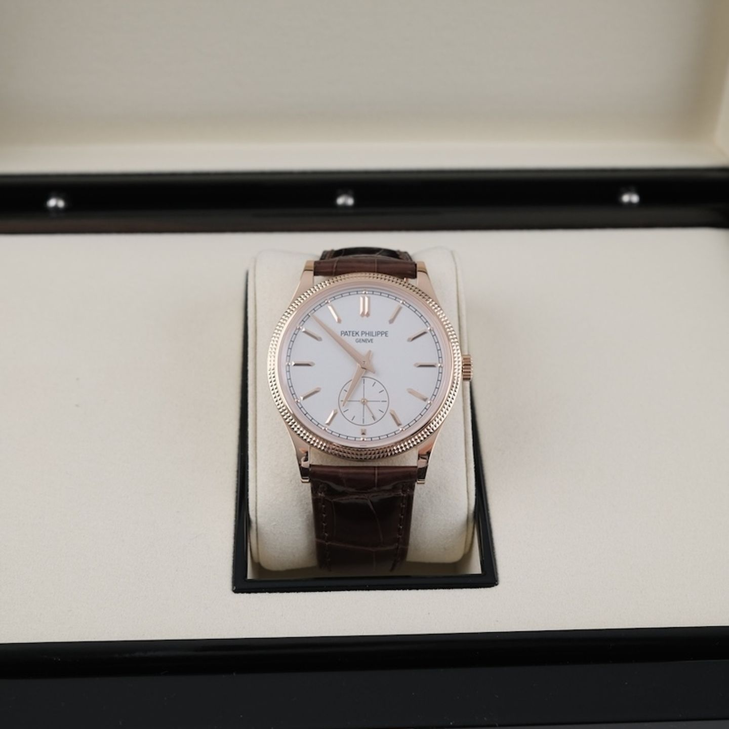 Patek Philippe Calatrava 6119R-001 - (5/8)