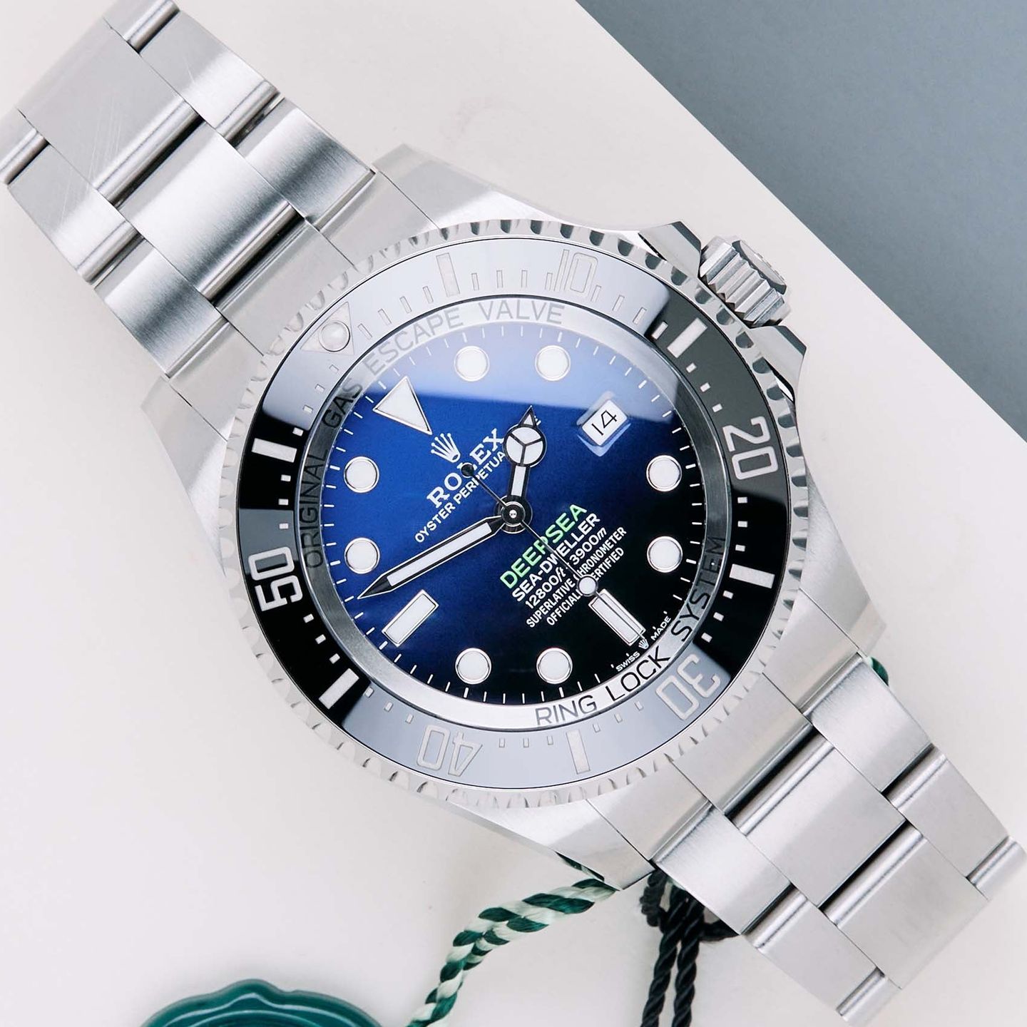 Rolex Sea-Dweller Deepsea 126660 (2022) - 44mm Staal (1/8)
