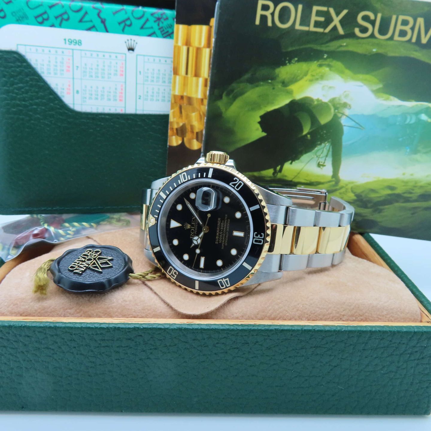 Rolex Submariner Date 16613 (1998) - Zwart wijzerplaat 40mm Goud/Staal (2/8)