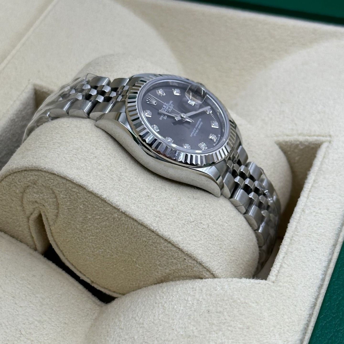 Rolex Lady-Datejust 279174 (2024) - Grey dial 28 mm Steel case (7/8)