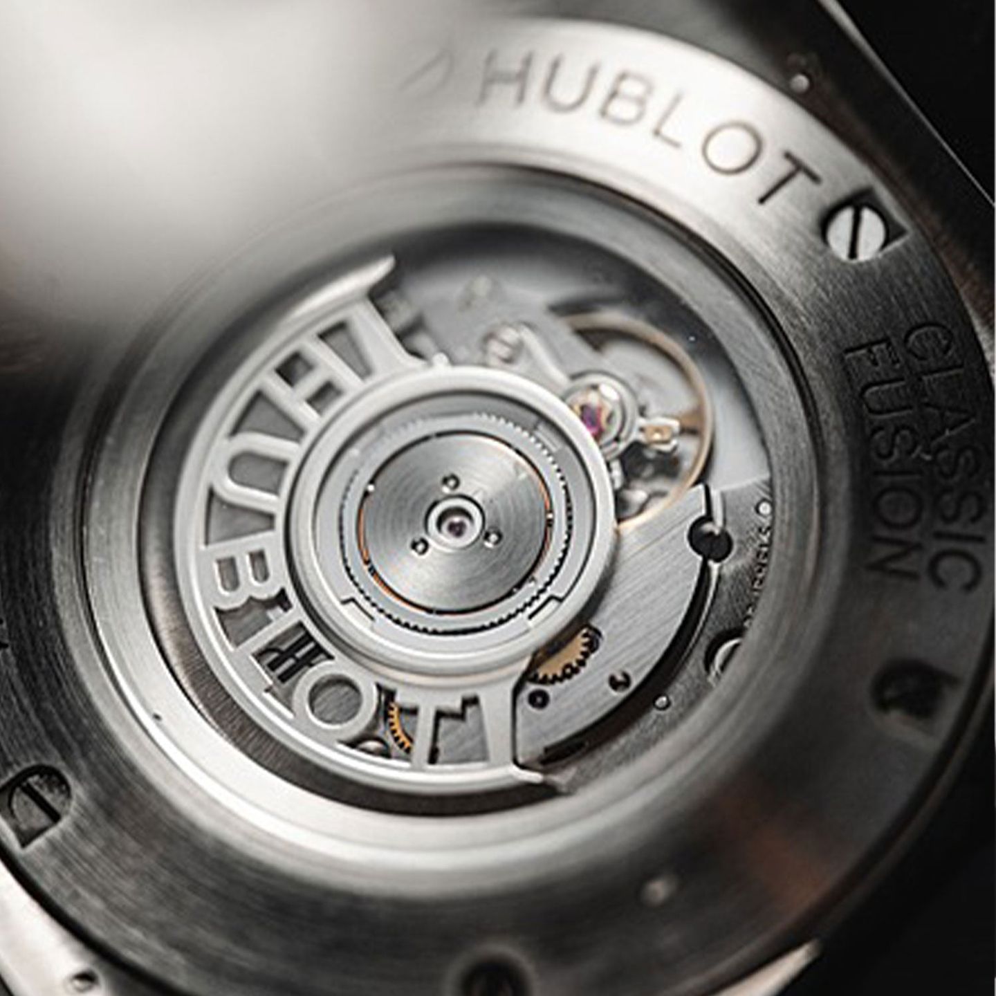 Hublot Classic Fusion 511.NX.2611.LR (2017) - Silver dial 45 mm Titanium case (4/8)