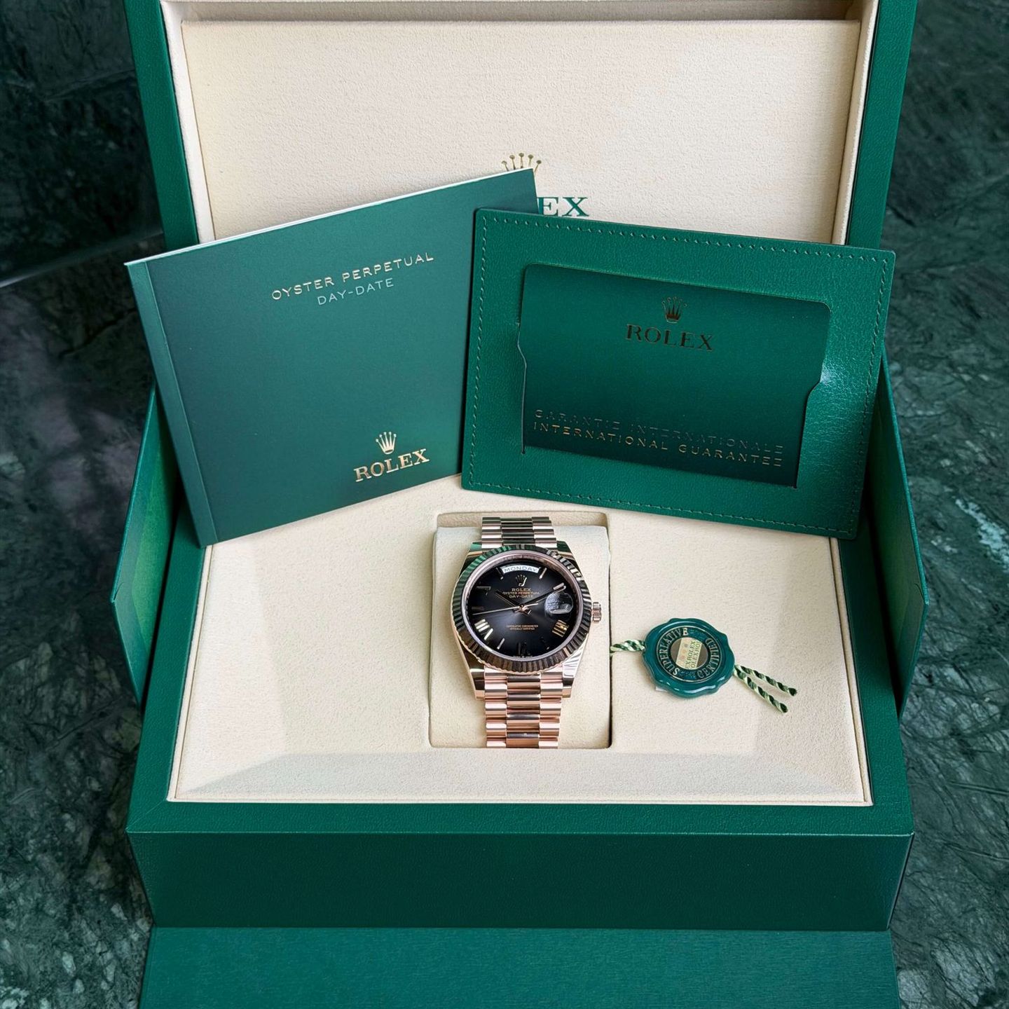 Rolex Day-Date 40 228235 - (3/8)