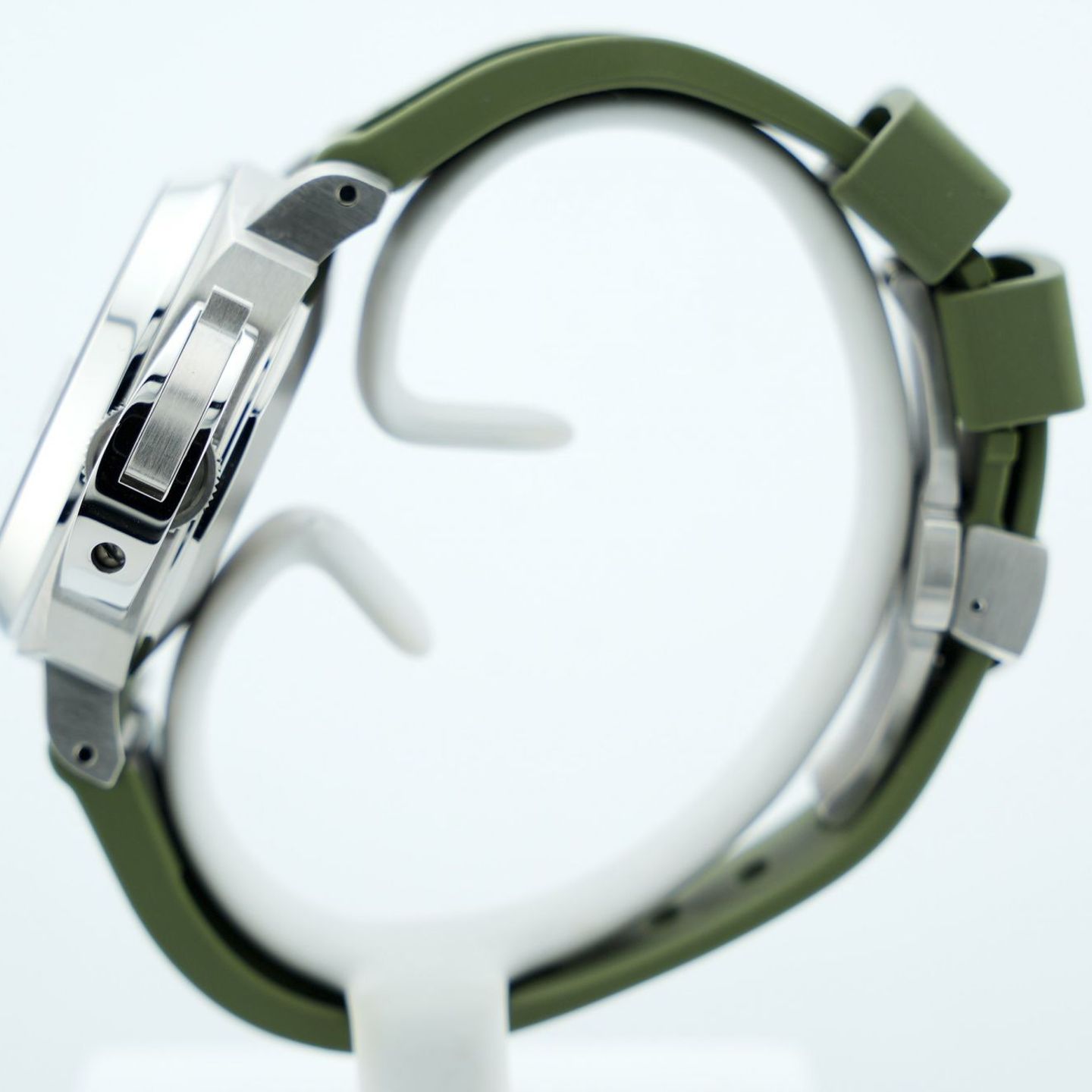 Panerai Luminor GMT Automatic PAM00244 (2013) - Black dial 40 mm Steel case (3/8)