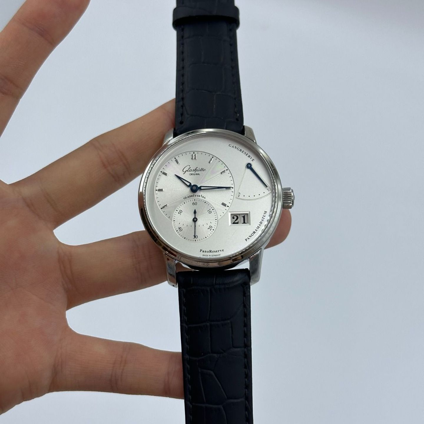 Glashütte Original PanoReserve 1-65-01-22-12-04 (2024) - Silver dial 40 mm Steel case (8/8)