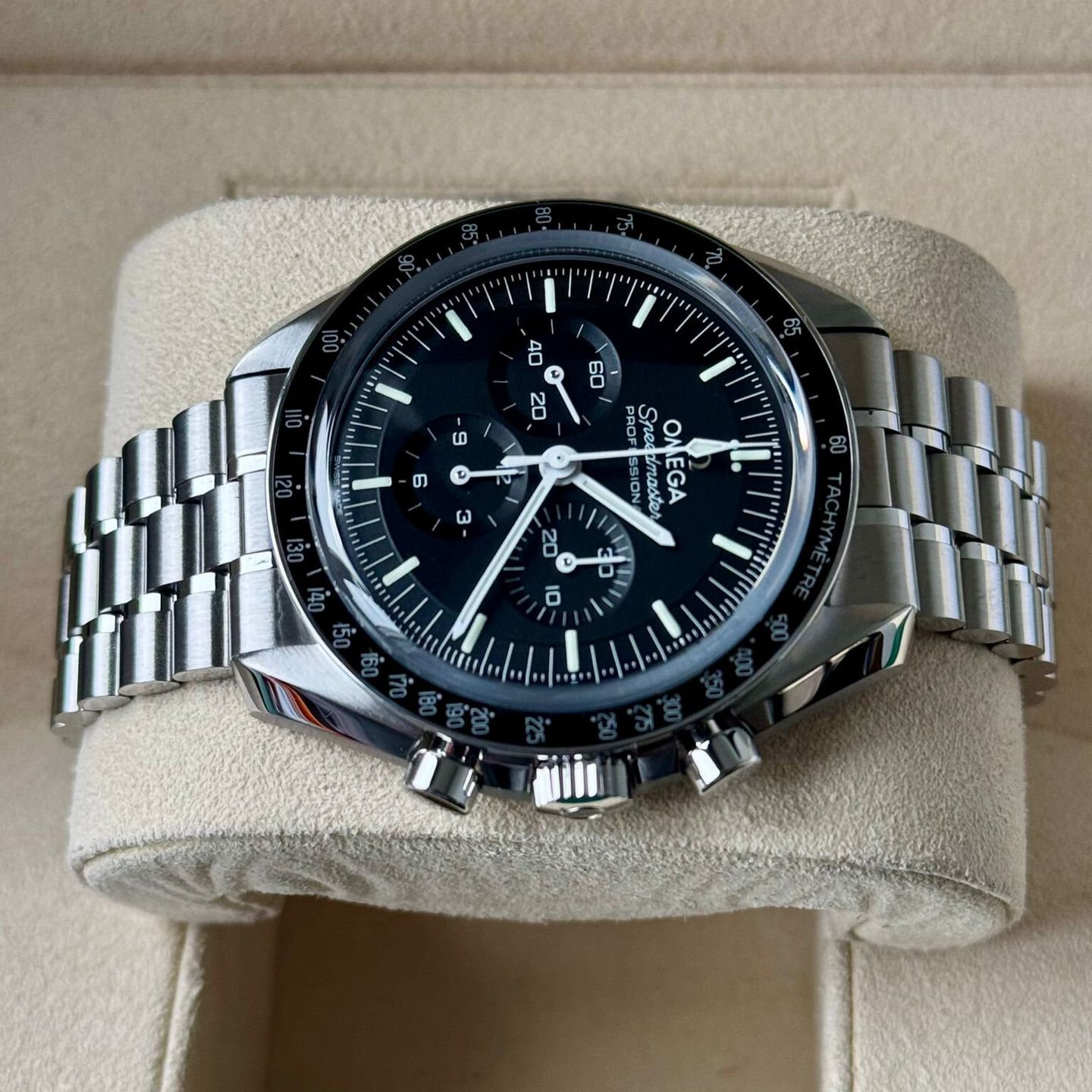 Omega Speedmaster Professional Moonwatch 310.30.42.50.01.002 (2024) - Black dial 42 mm Steel case (4/7)