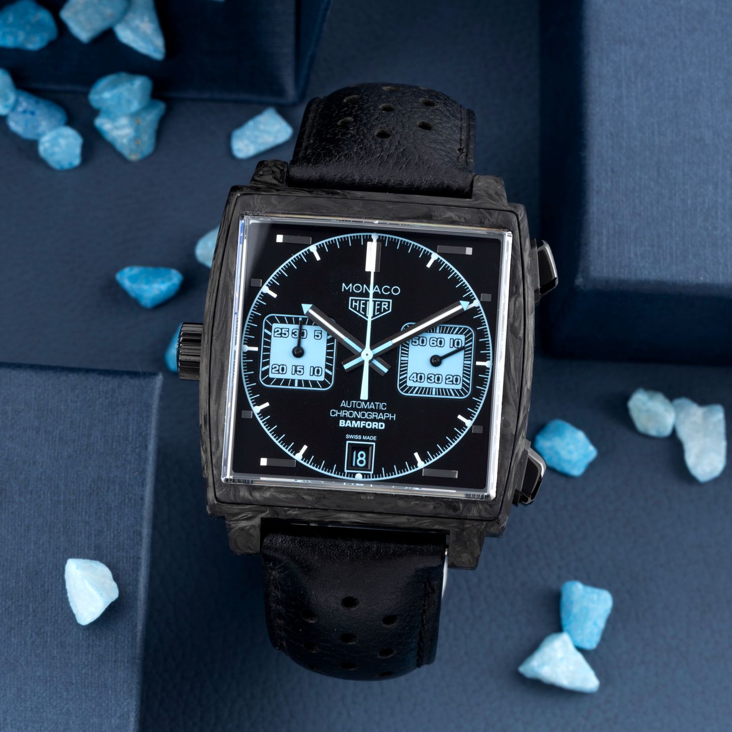 TAG Heuer Monaco CAW2190.FC6437 (Unknown (random serial)) - Black dial 39 mm Carbon case (1/8)