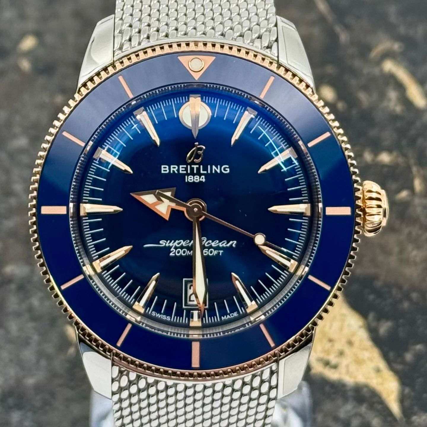 Breitling Superocean Heritage UB3112161C1A1 (2025) - Blauw wijzerplaat 44mm Goud/Staal (4/8)