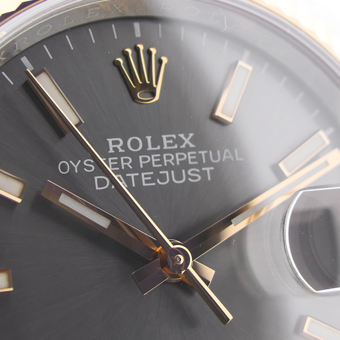 Rolex Datejust 36 126231 (2020) - Grey dial 36 mm Gold/Steel case (6/8)