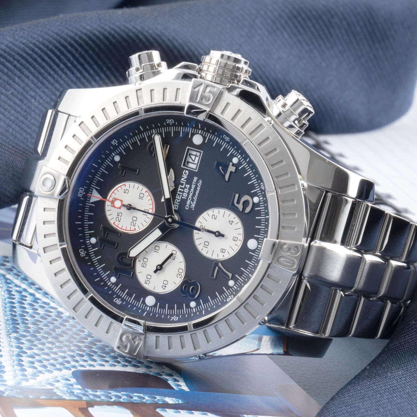 Breitling Super Avenger A13370 (2003) - 48 mm Steel case (2/8)