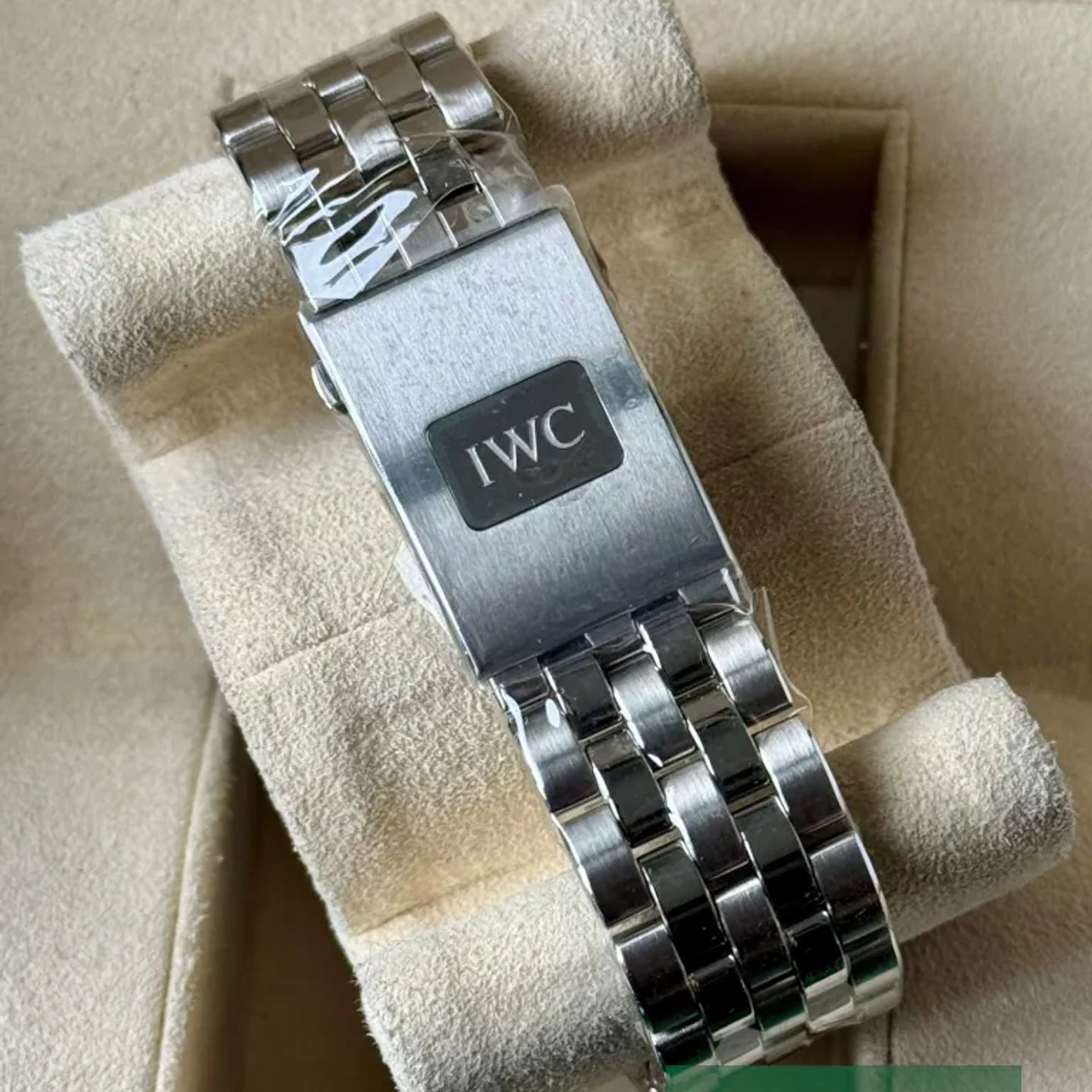 IWC Pilot Chronograph IW378004 (2025) - Blue dial 41 mm Steel case (6/7)