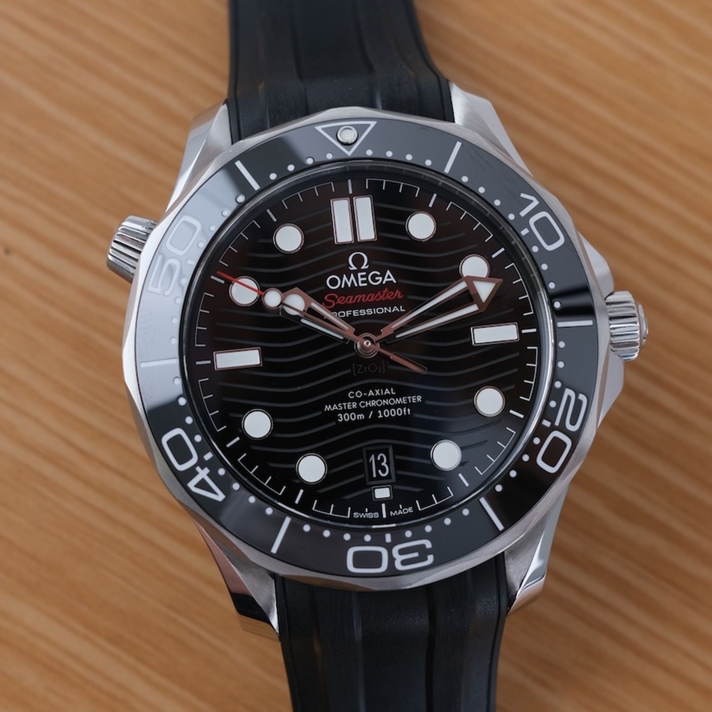 Omega Seamaster Diver 300 M 210.32.42.20.01.001 (2023) - Zwart wijzerplaat 42mm Staal (5/8)