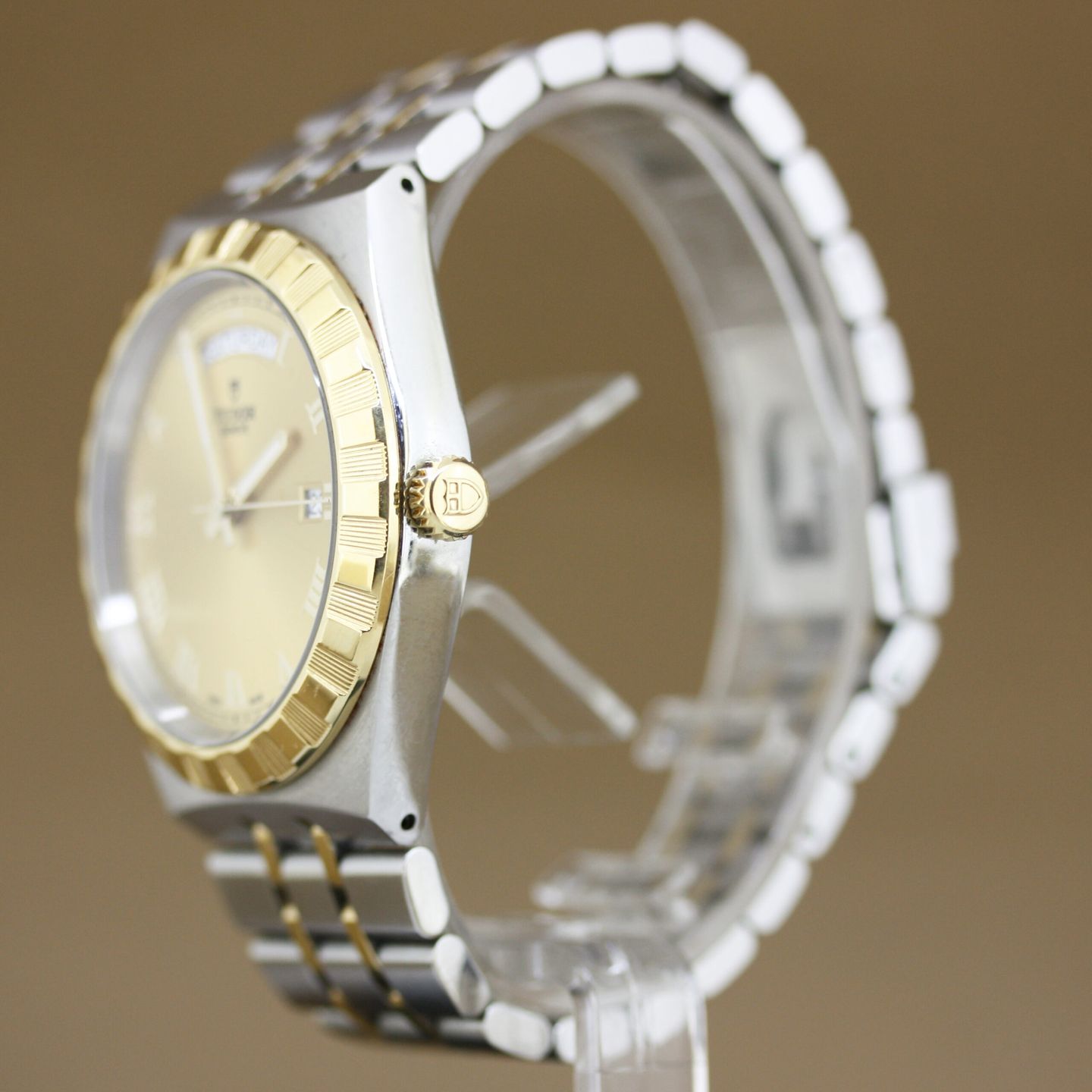 Tudor Royal 28603 (2022) - Champagne wijzerplaat 41mm Staal (5/8)