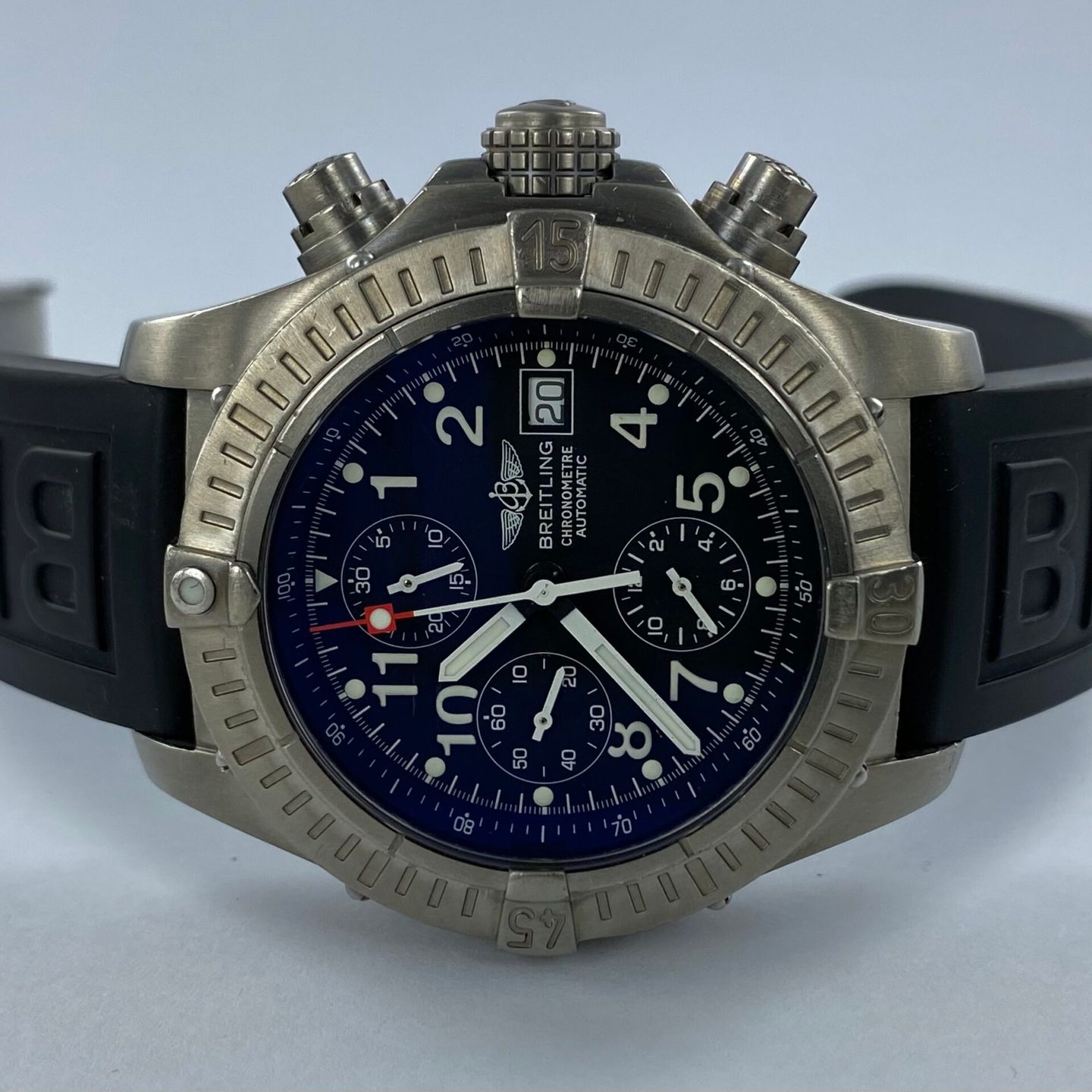 Breitling Avenger E13360 - (1/6)
