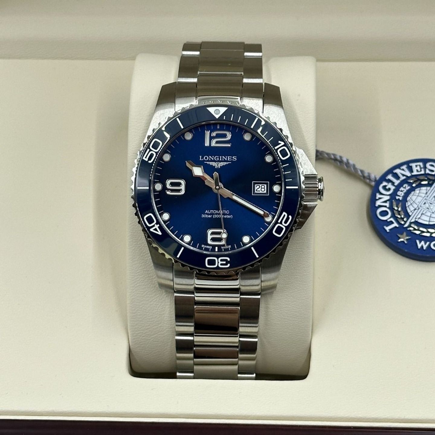 Longines HydroConquest L3.781.4.96.6 (2023) - Blue dial 41 mm Steel case (4/8)