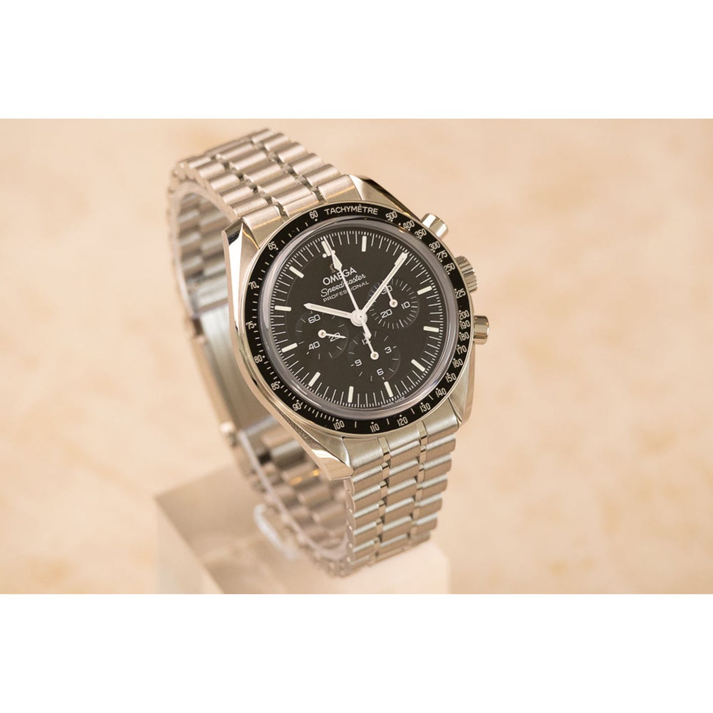 Omega Speedmaster Professional Moonwatch 310.30.42.50.01.002 (2026) - Zwart wijzerplaat 42mm Staal (1/6)