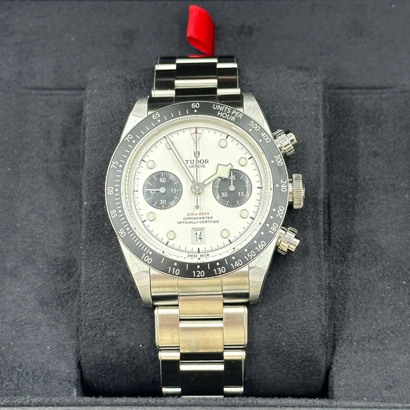 Tudor Black Bay Chrono 79360N-0002 (2024) - White dial 41 mm Steel case (5/8)