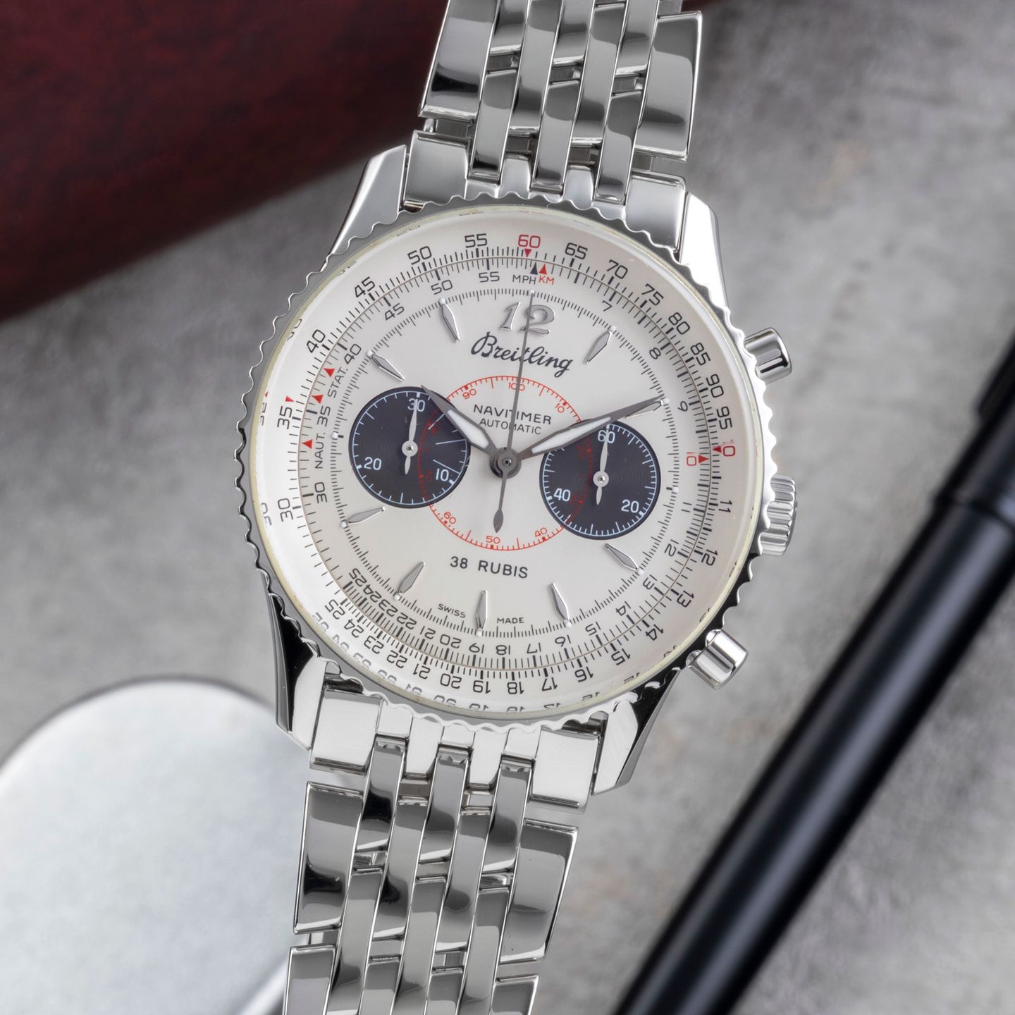 Breitling Navitimer A47330 (Unknown (random serial)) - Steel case (3/8)