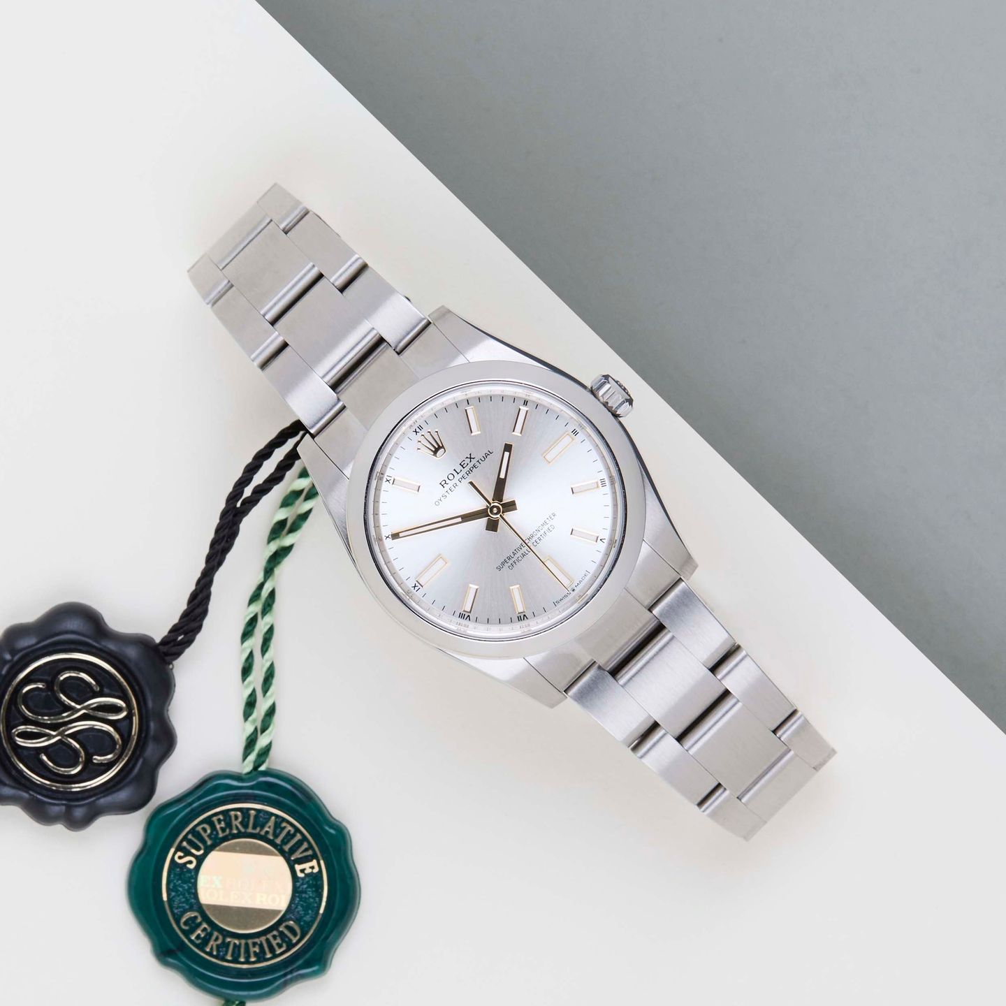 Rolex Oyster Perpetual 34 124200 (2025) - 34mm Staal (2/8)