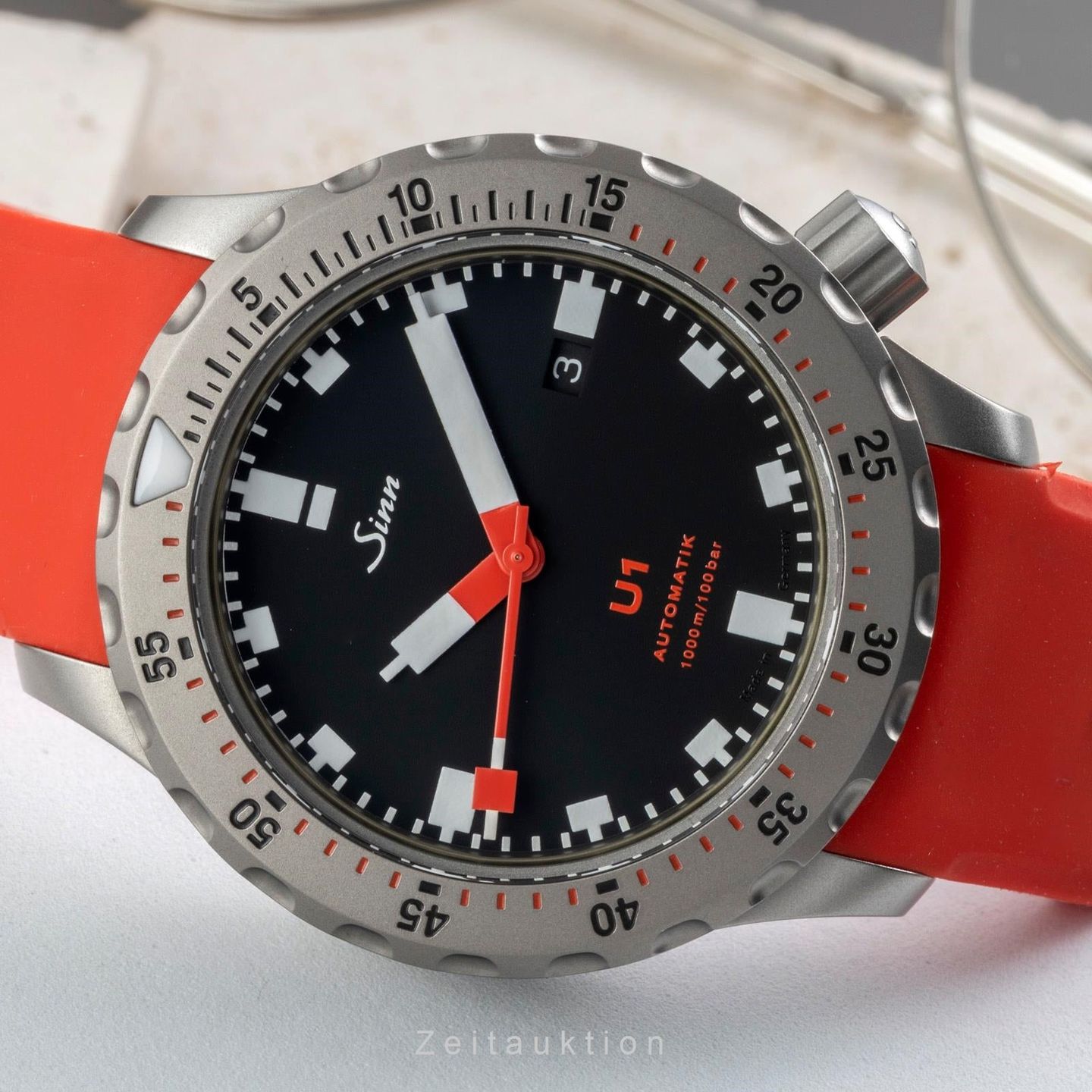 Sinn U1 1010.010 - (2/8)