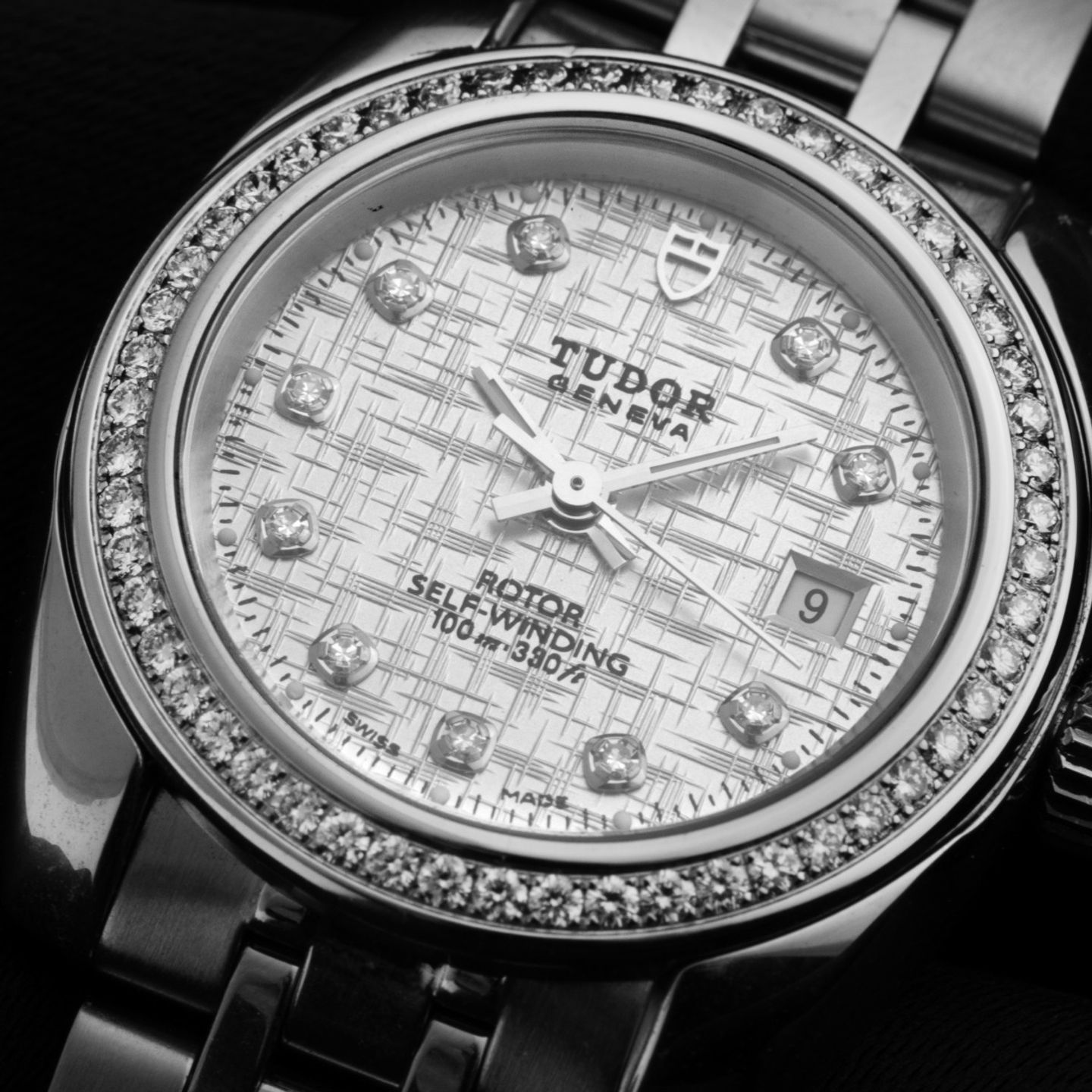 Tudor Classic 22020 (2017) - 28 mm Steel case (3/7)