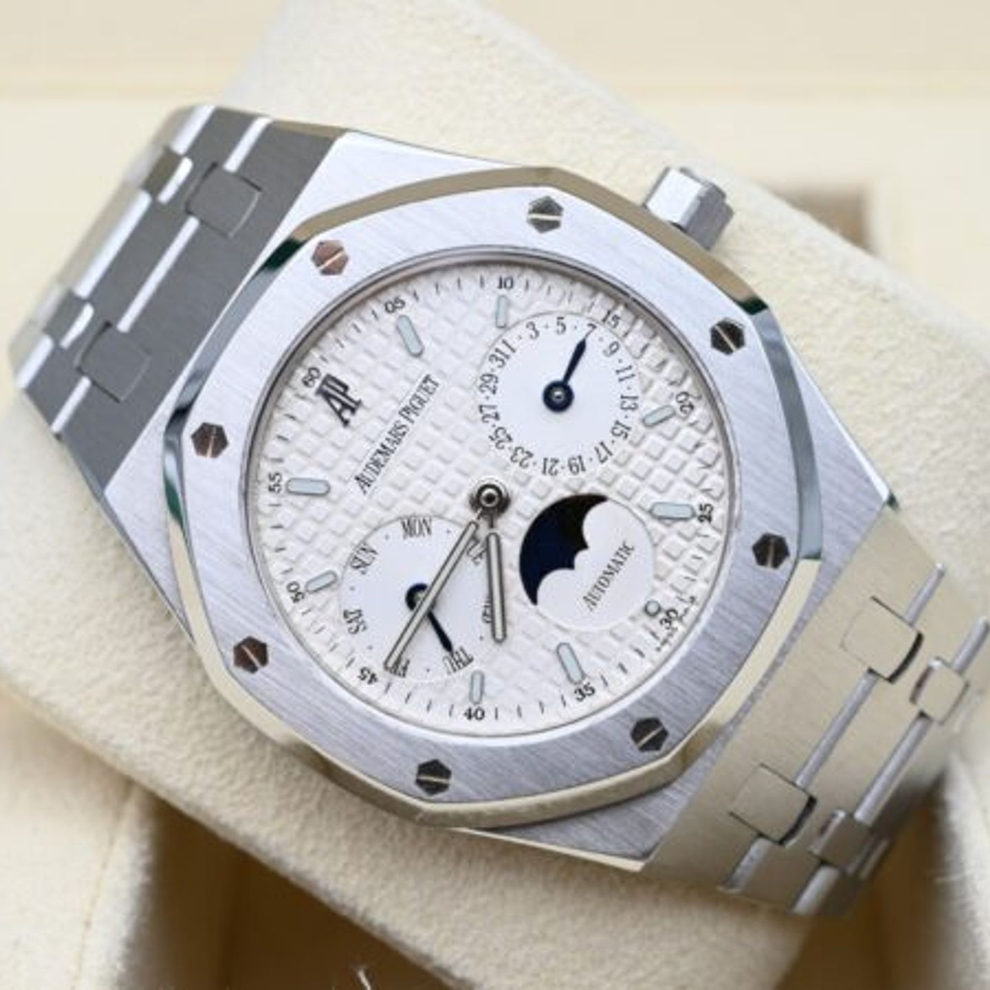 Audemars Piguet Royal Oak Day-Date 25594ST - (1/9)