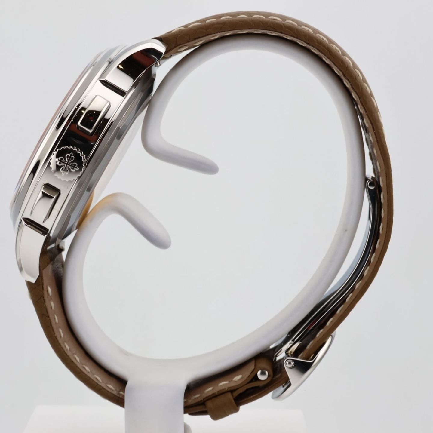 Patek Philippe World Time Chronograph 5935A-001 - (4/8)