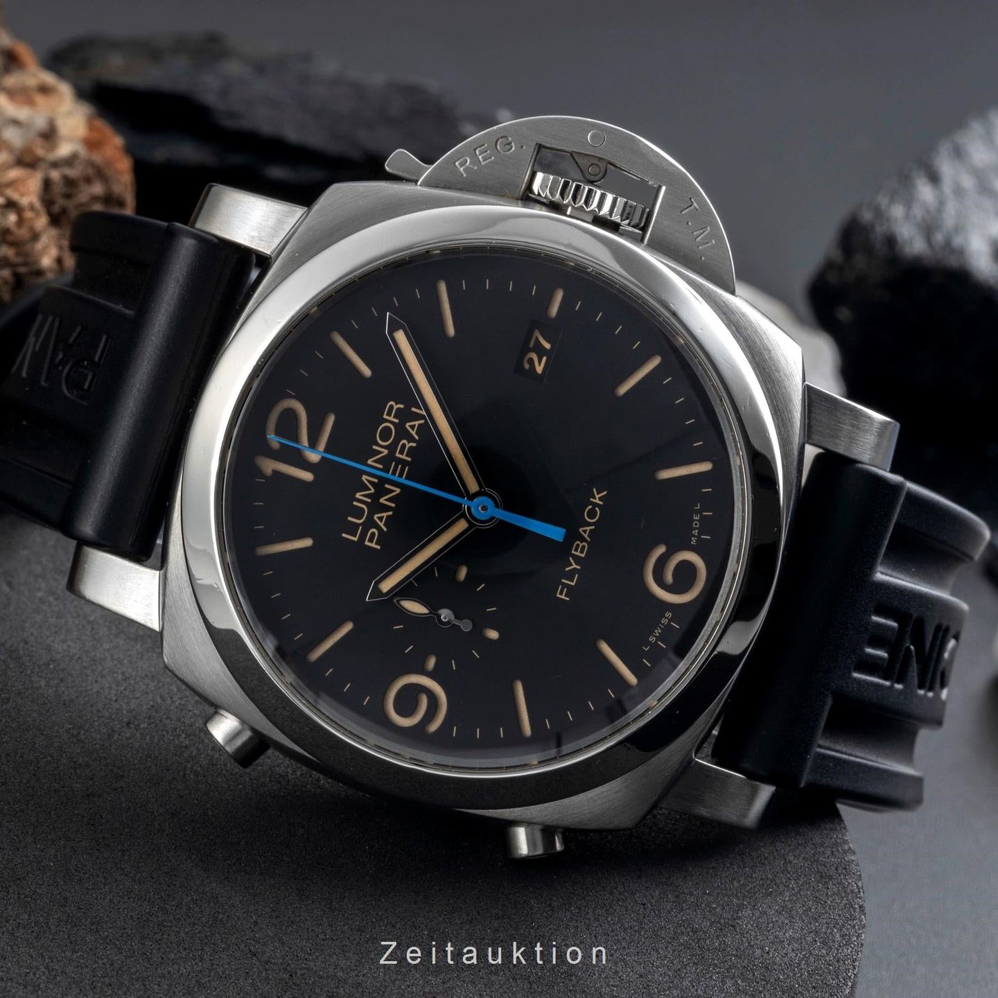 Panerai Luminor 1950 3 Days Chrono Flyback PAM00524 - (2/8)