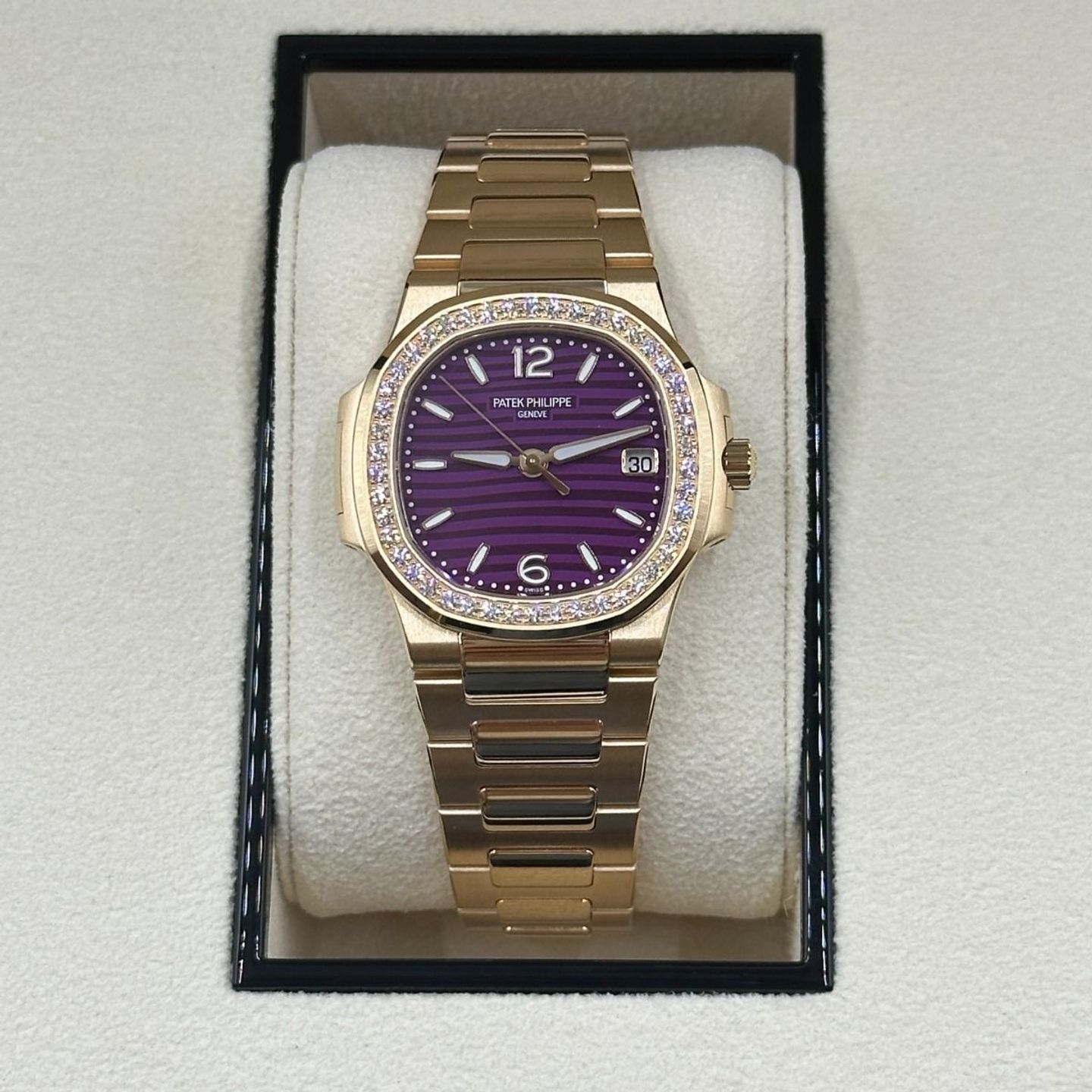 Patek Philippe Nautilus 7010/1R-013 (2023) - Purple dial 32 mm Rose Gold case (5/8)