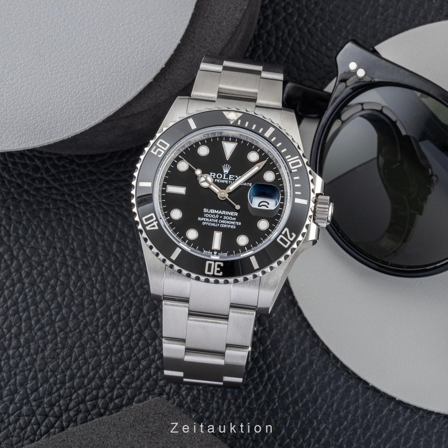 Rolex Submariner Date 126610LN - (3/8)