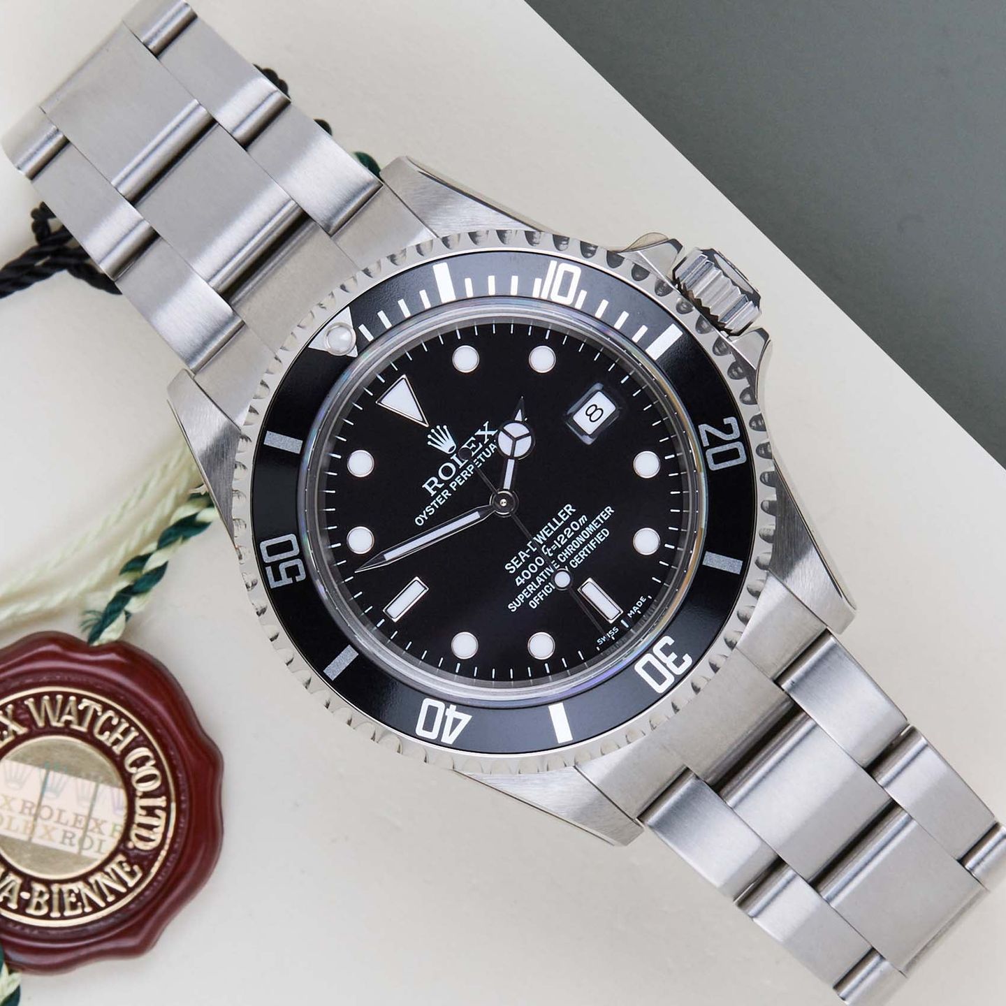 Rolex Sea-Dweller 4000 16600 (2007) - Black dial 40 mm Steel case (1/8)