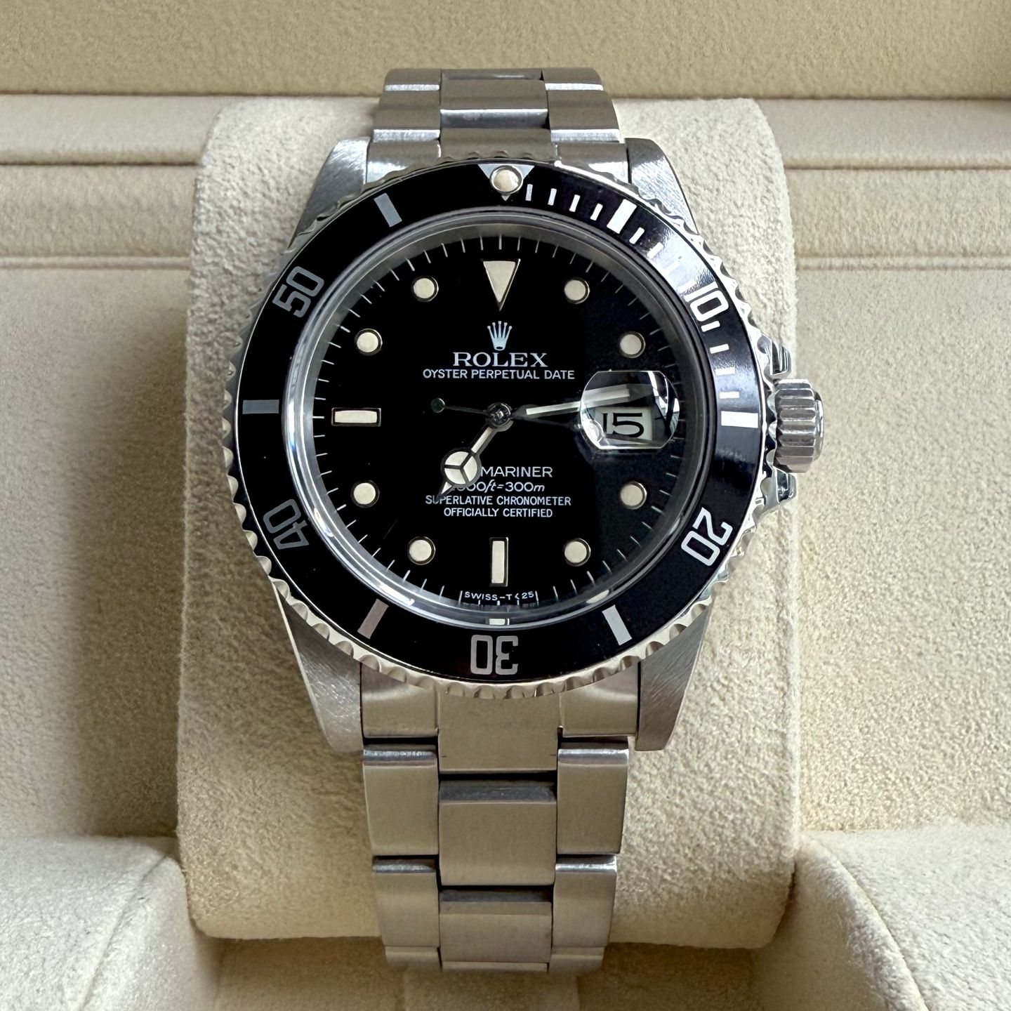 Rolex Submariner Date 16800 - (1/18)