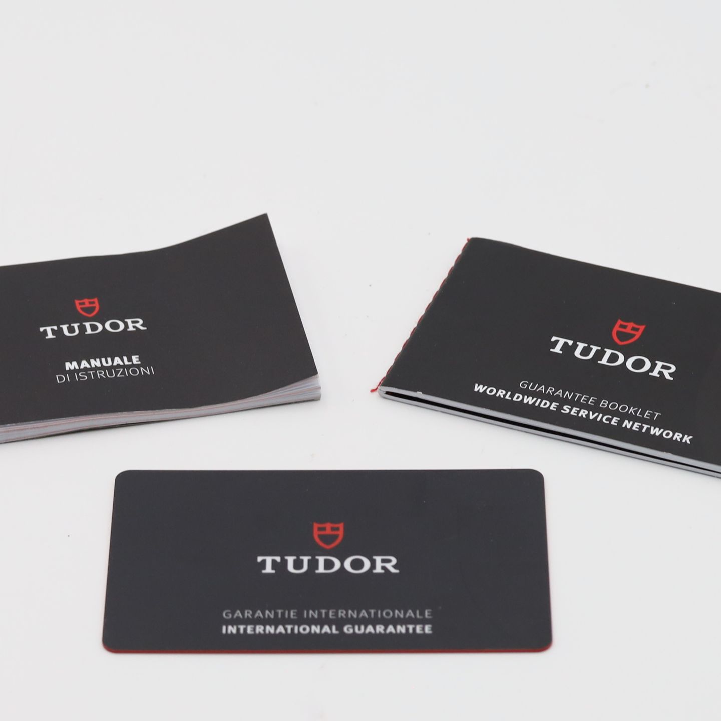 Tudor Black Bay 70150 (Unknown (random serial)) - Black dial 42 mm Steel case (5/8)