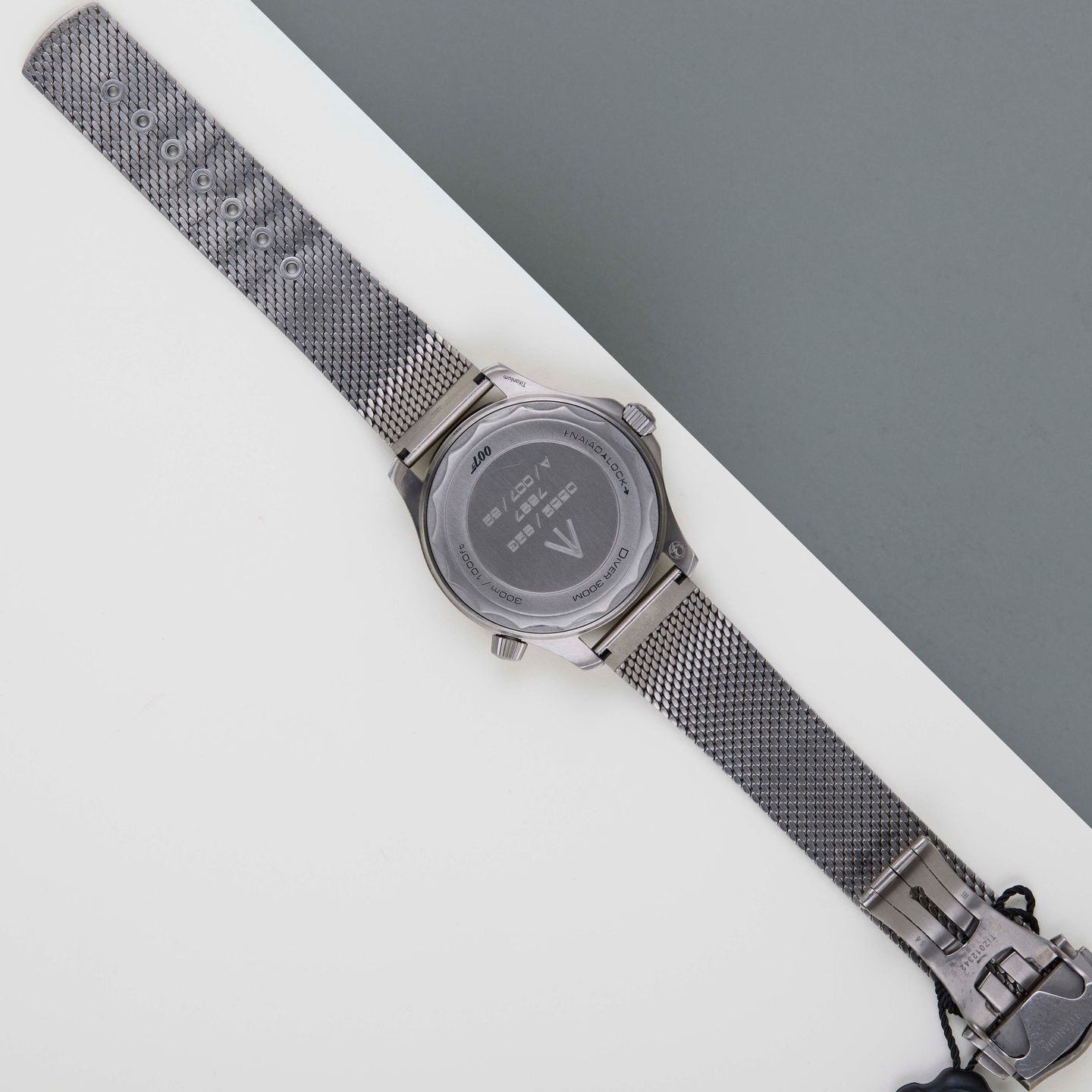 Omega Seamaster Diver 300 M 210.90.42.20.01.001 (2023) - Bruin wijzerplaat 42mm Titanium (6/8)