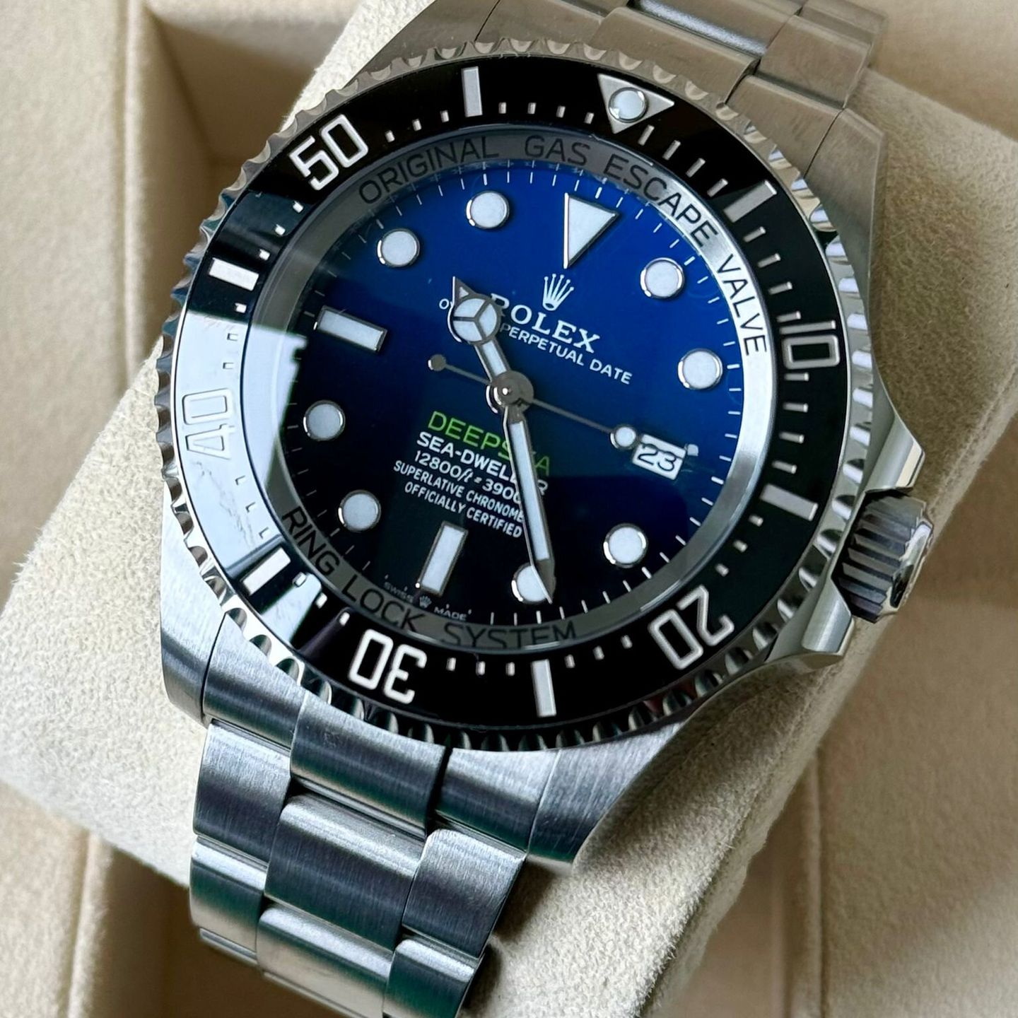 Rolex Sea-Dweller Deepsea 126660 - (3/7)