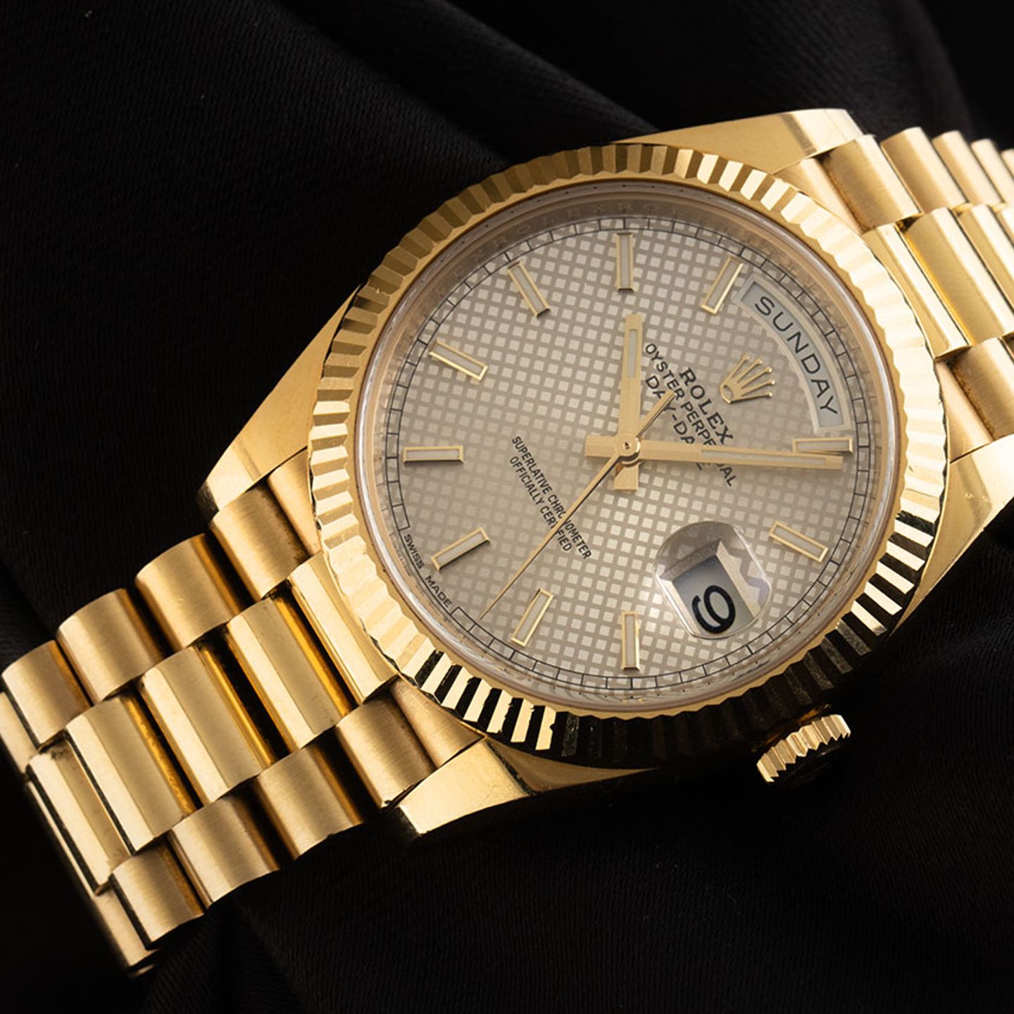 Rolex Day-Date 40 228238 (2017) - Zilver wijzerplaat 40mm Geelgoud (3/7)