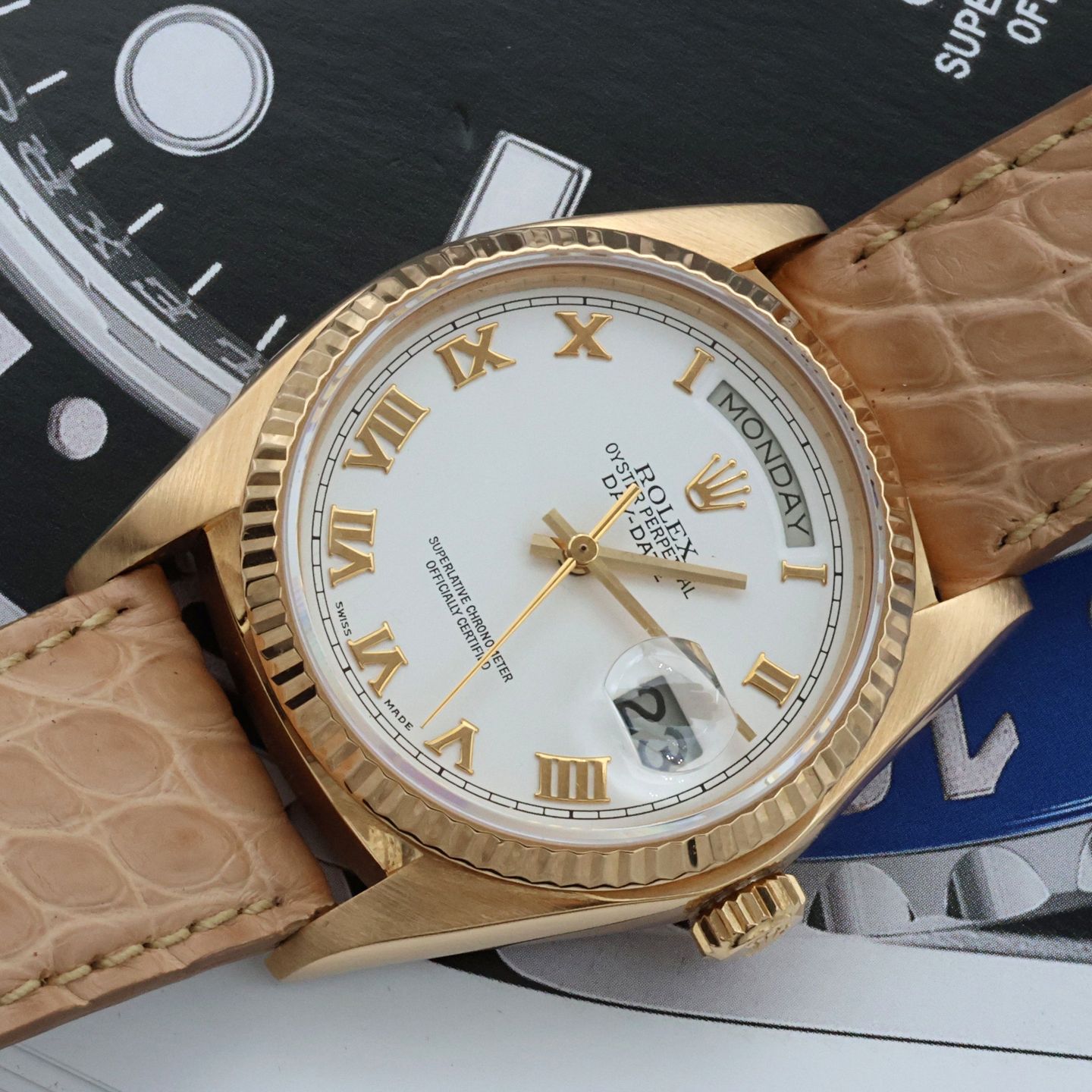 Rolex Day-Date 36 18038 (Onbekend (willekeurig serienummer)) - 36mm Geelgoud (2/8)