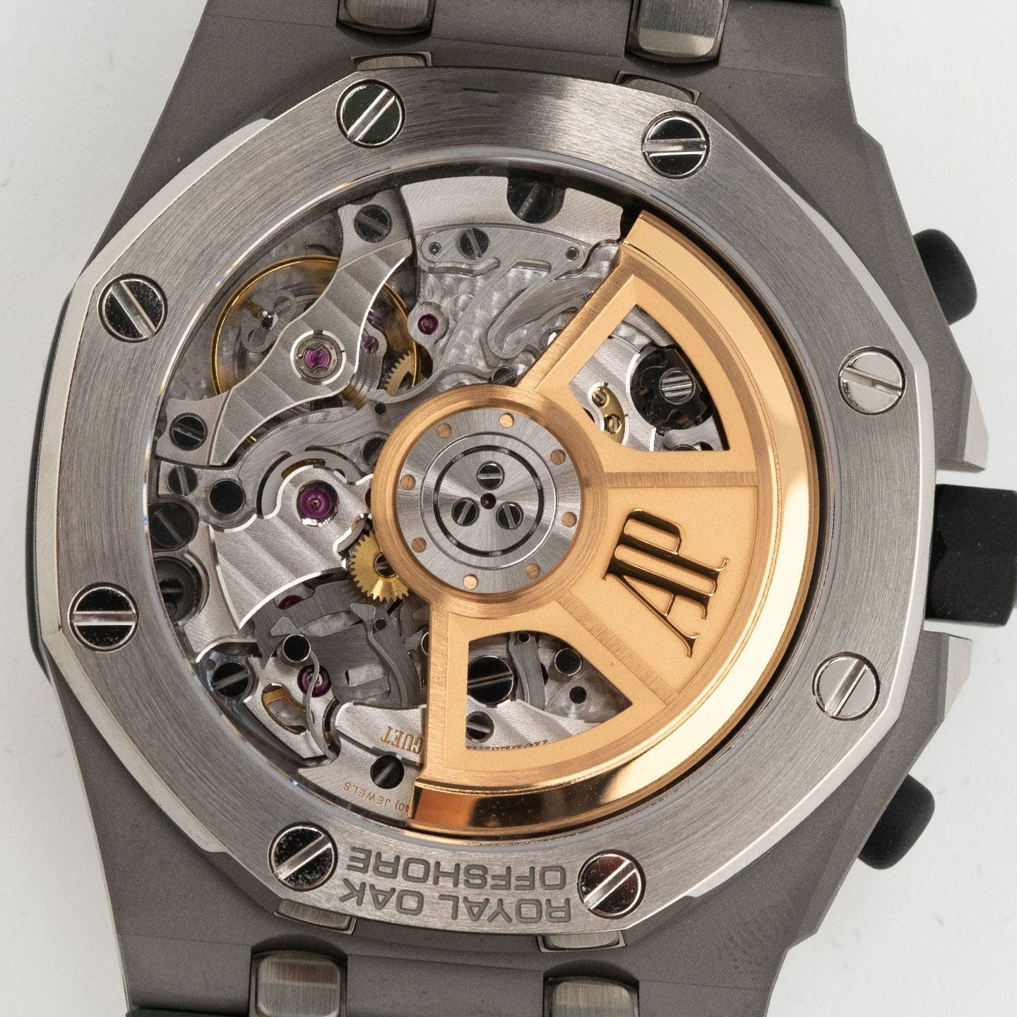 Audemars Piguet Royal Oak Offshore 26238TI.OO.A056CA.01 (2021) - Green dial 42 mm Titanium case (7/8)