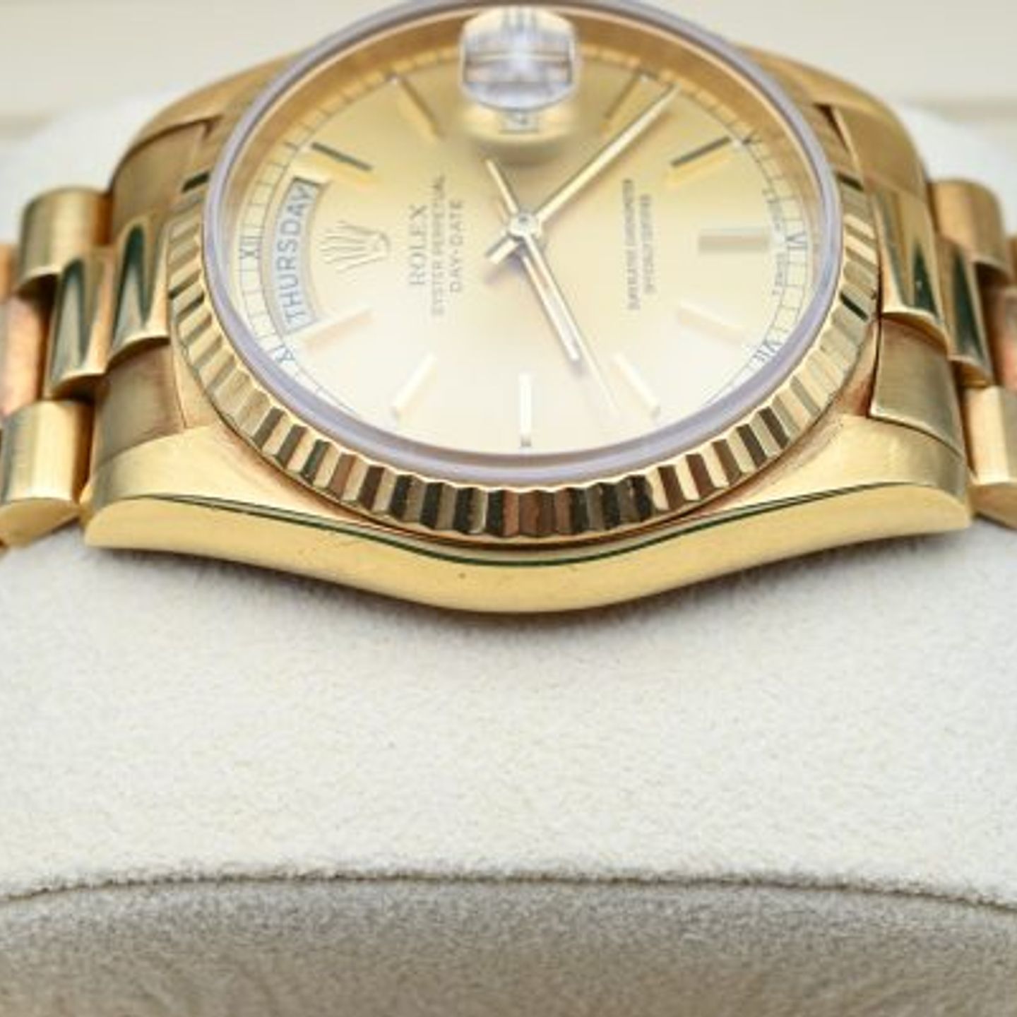 Rolex Day-Date 36 18238 (1988) - Gold dial 36 mm Yellow Gold case (4/9)