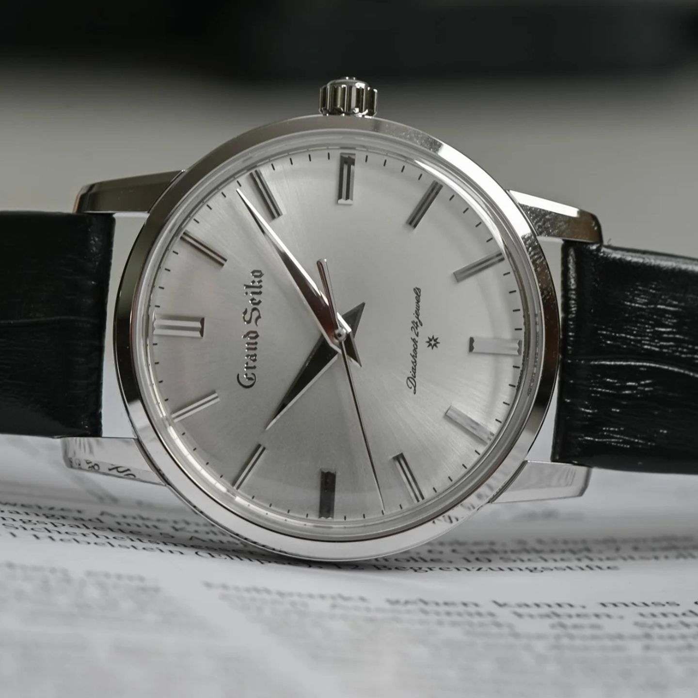 Grand Seiko Unknown SBGW257 (2023) - Wit wijzerplaat Onbekend Staal (1/1)